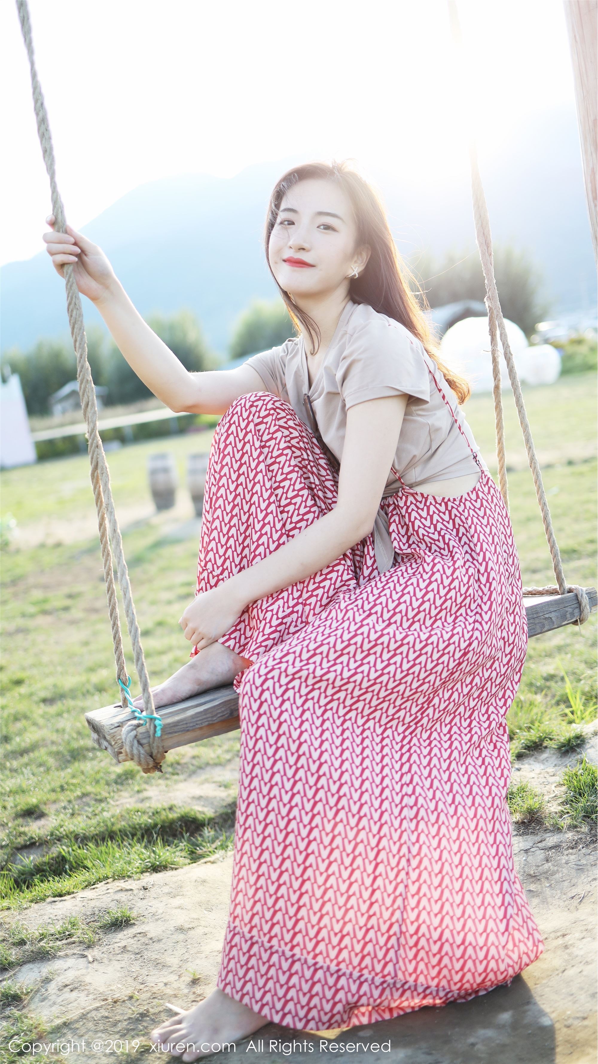 XIUREN秀人网 2019.10.11 No.1718 艺儿拿铁