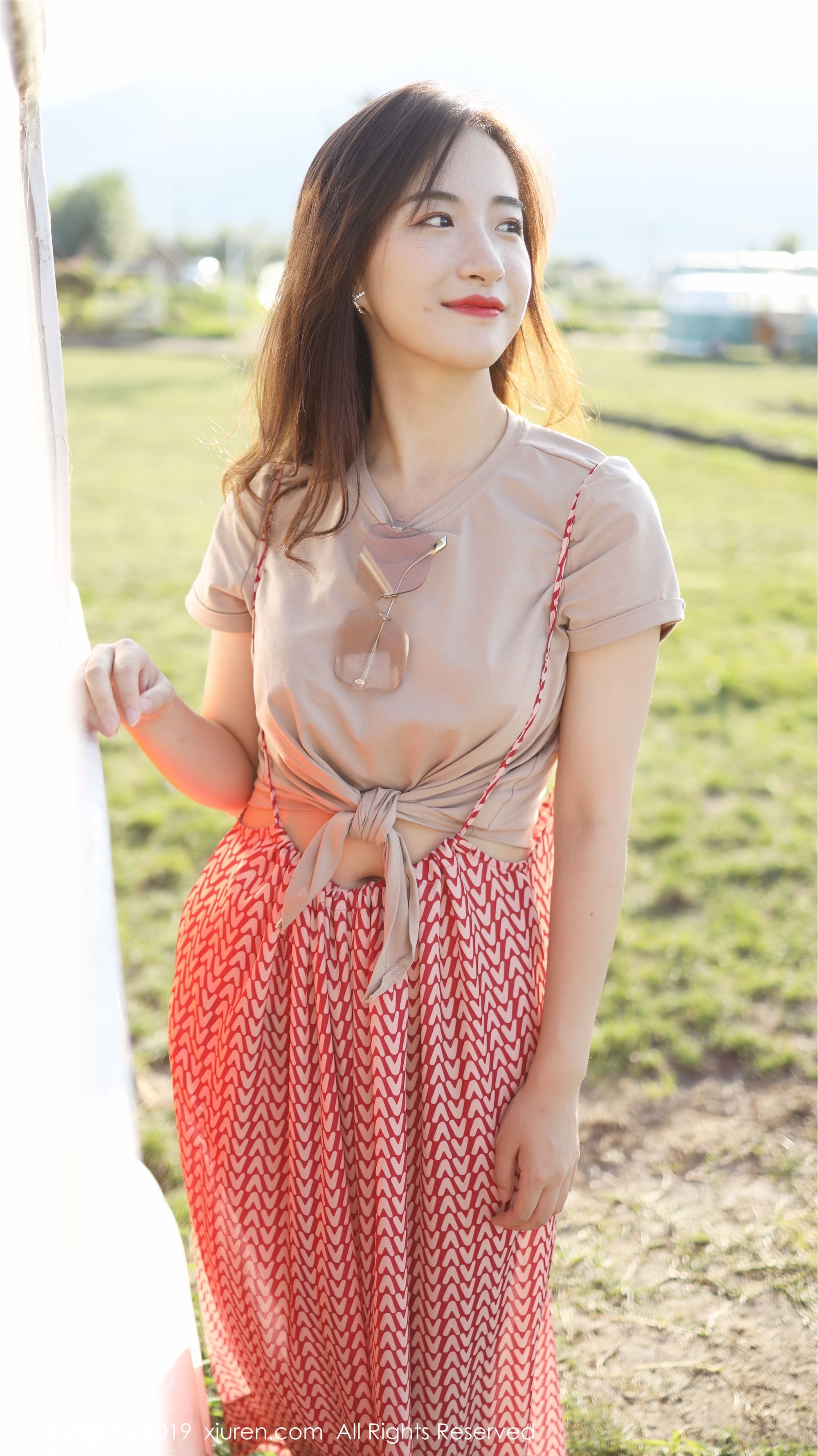 XIUREN秀人网 2019.10.11 No.1718 艺儿拿铁