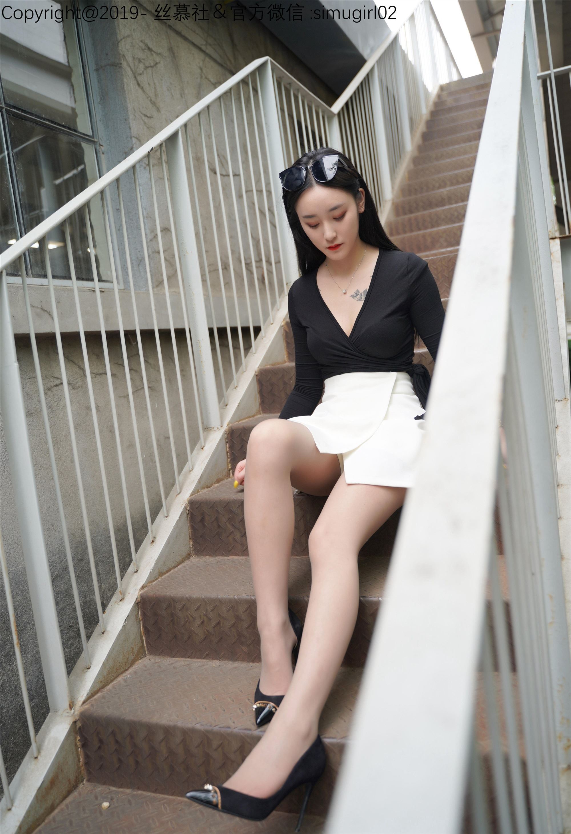 丝慕写真 SM012 模特：玉儿 《御姐的故事》