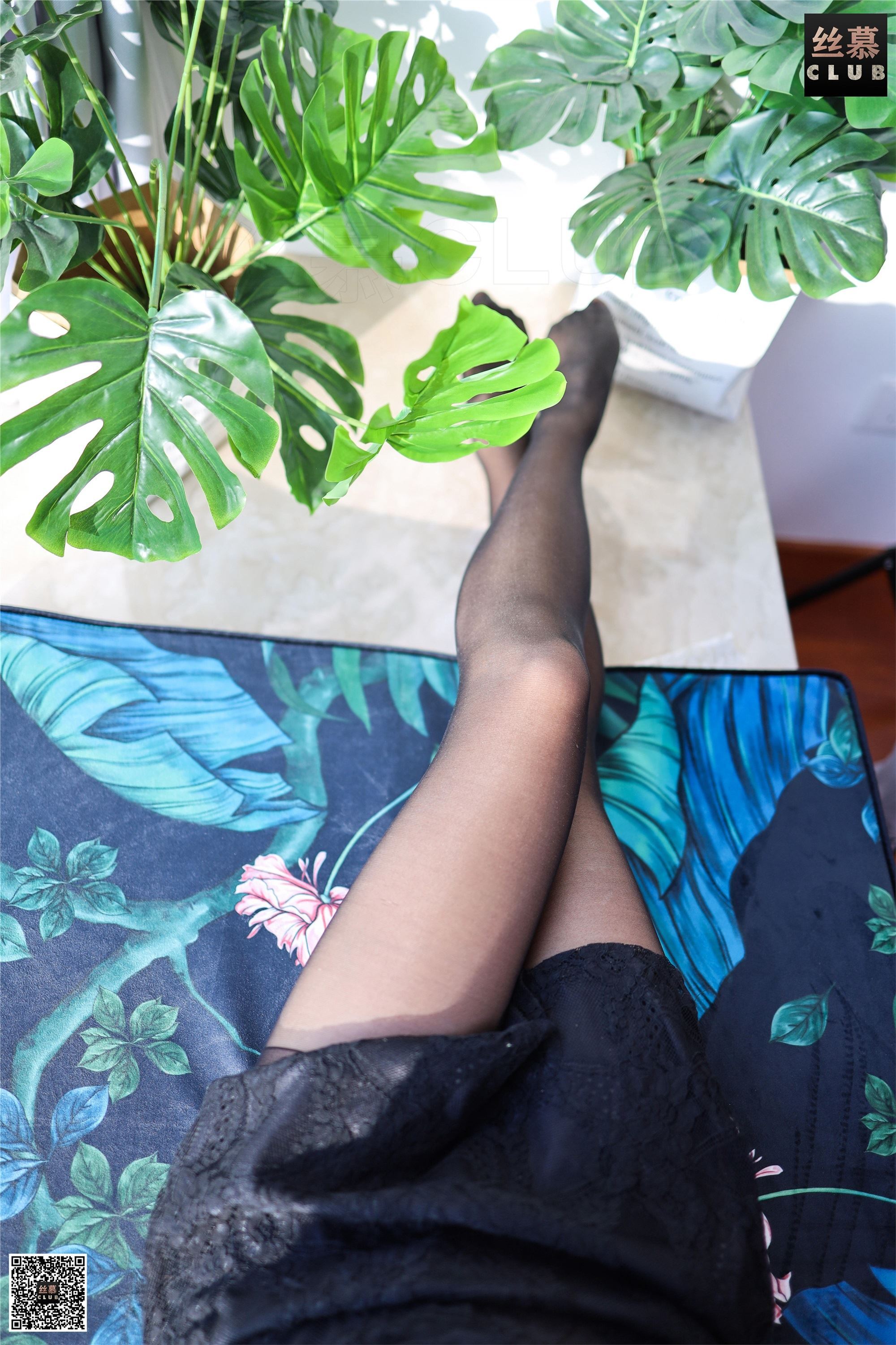 丝慕写真 SM122 米朵 《咦，怎么丢丝了》