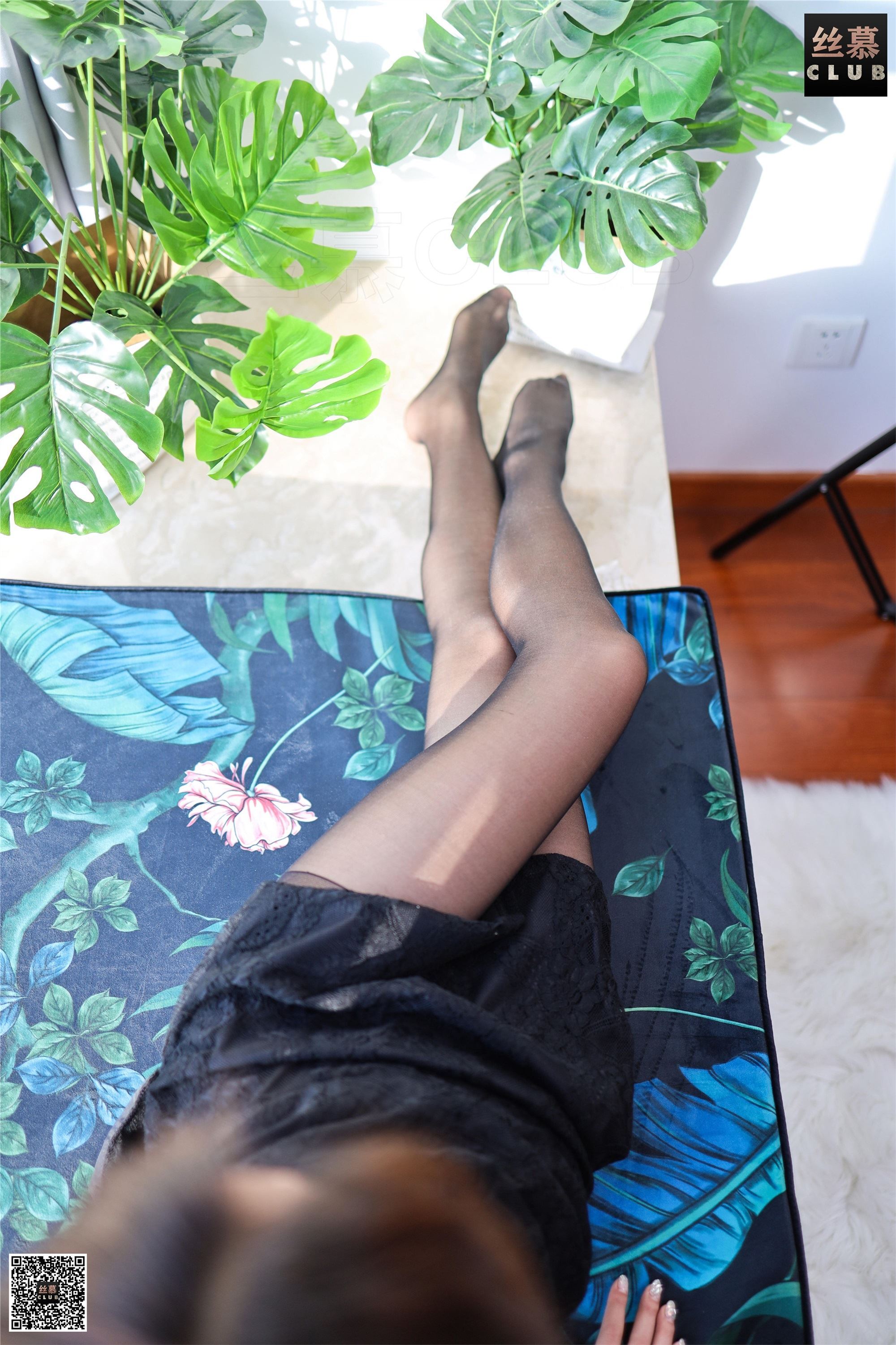 丝慕写真 SM122 米朵 《咦，怎么丢丝了》