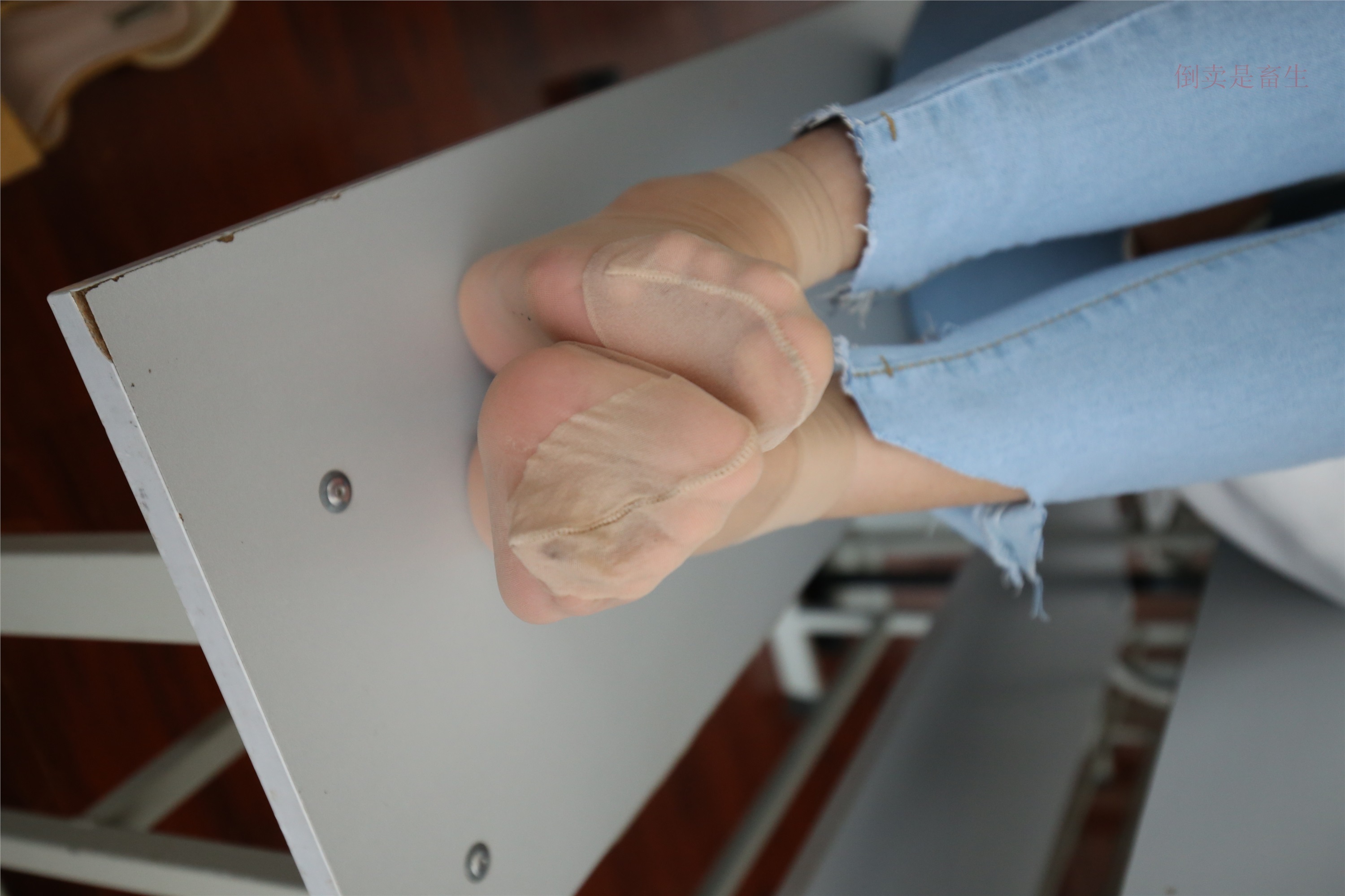 大西瓜美女图片 Z6-3 模特1 9牛仔短丝371p1