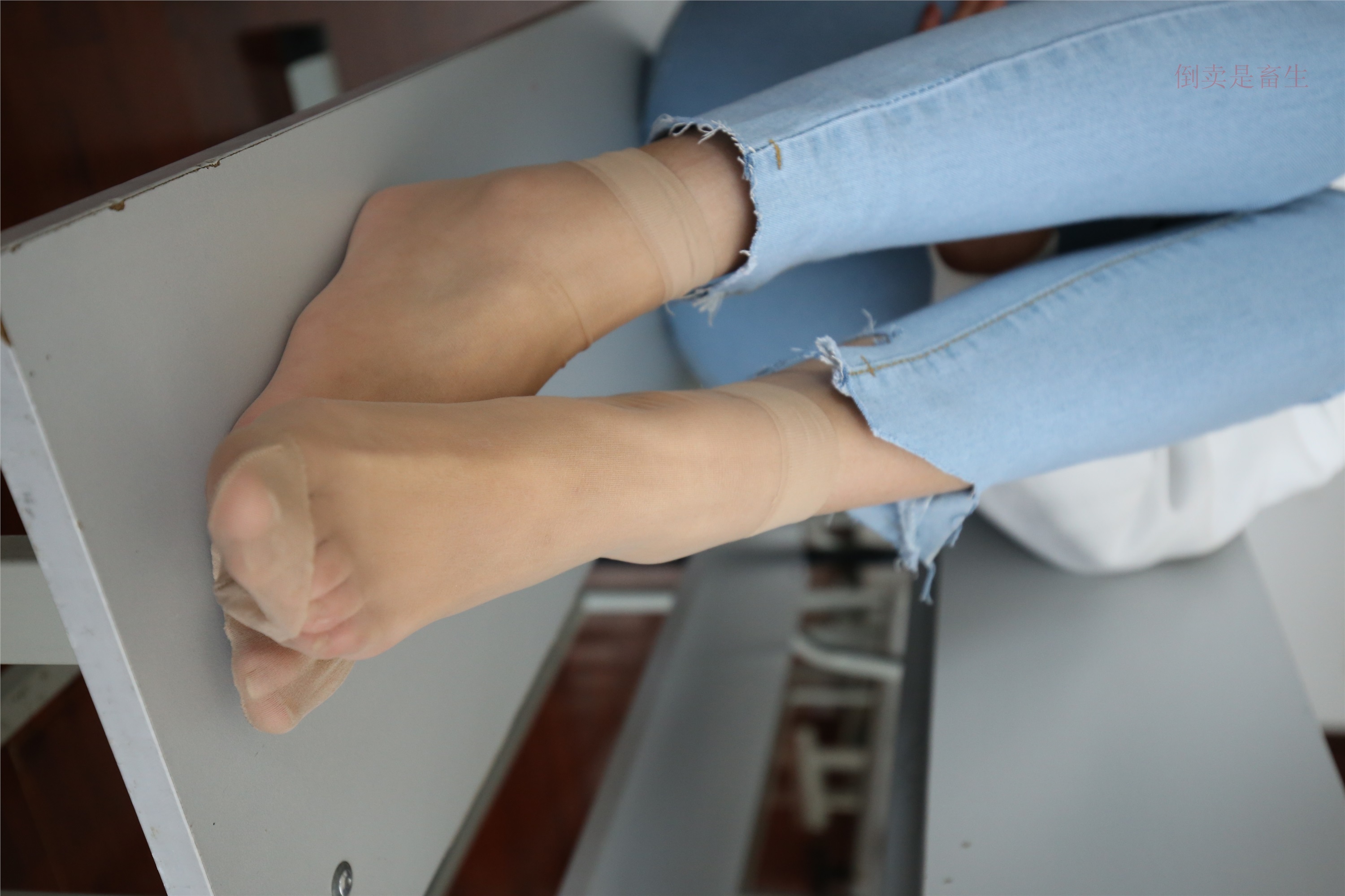 大西瓜美女图片 Z6-3 模特1 9牛仔短丝371p1