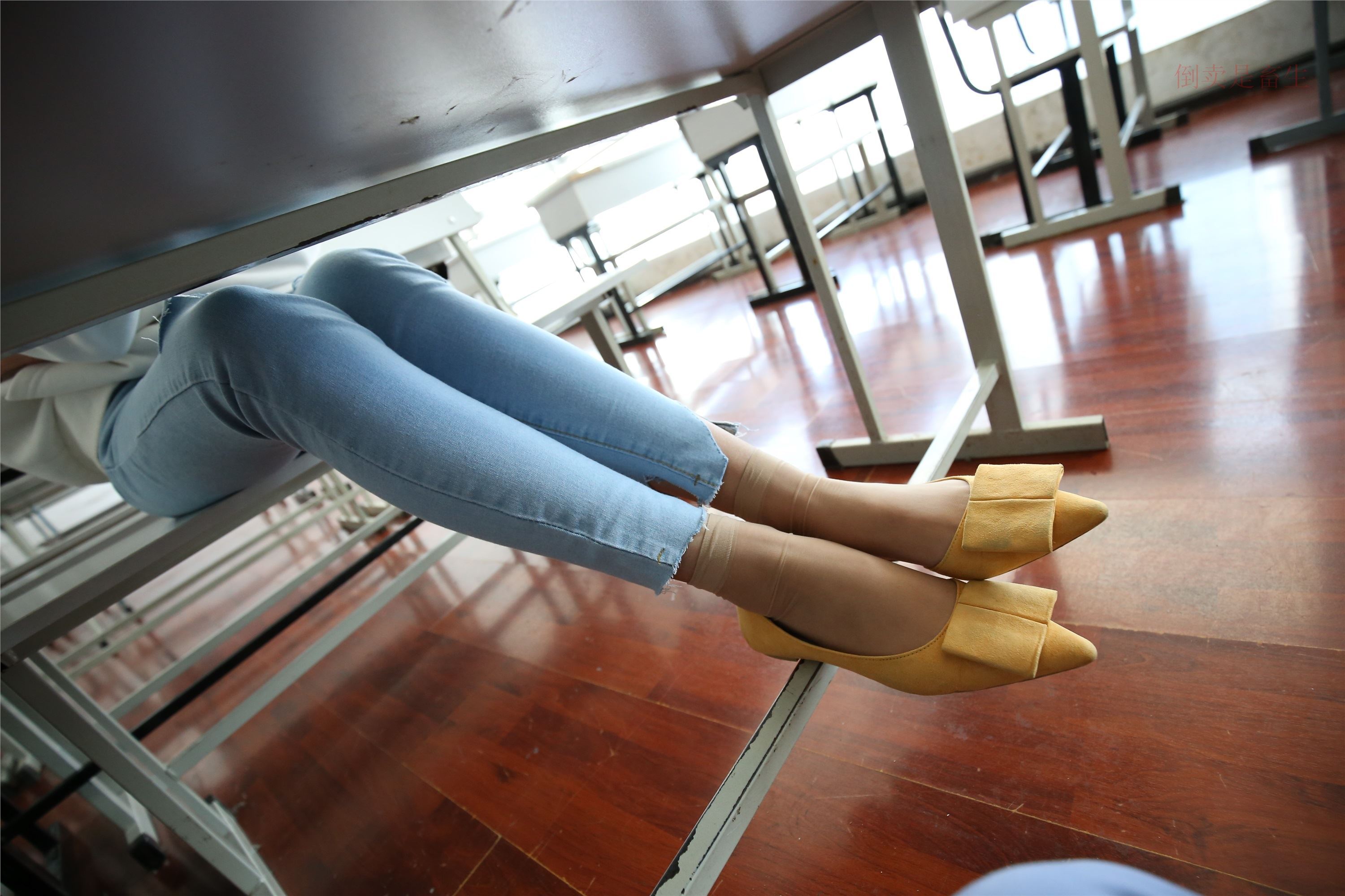 大西瓜美女图片 Z6-3 模特1 9牛仔短丝371p1