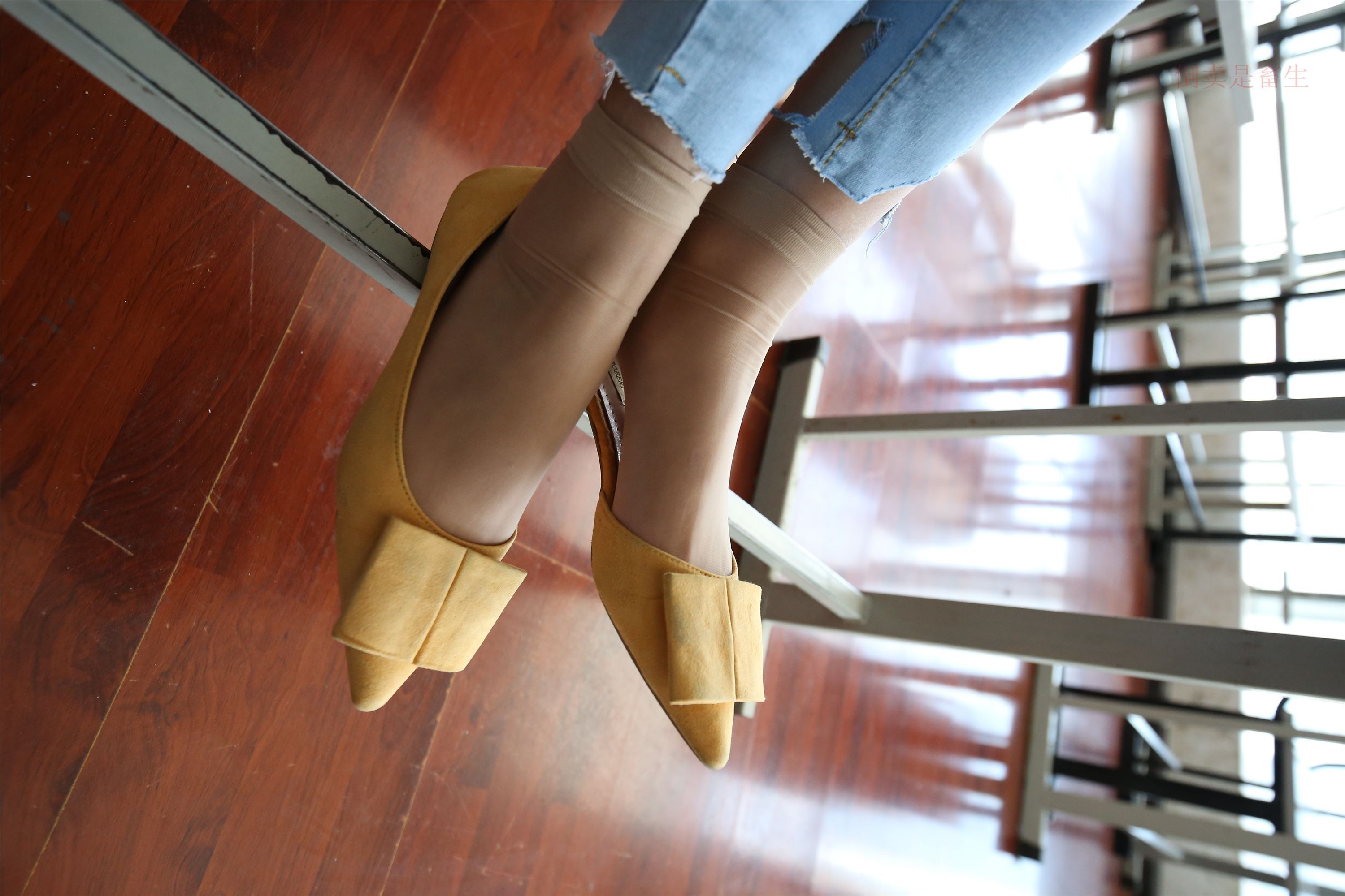 大西瓜美女图片 Z6-3 模特1 9牛仔短丝371p1