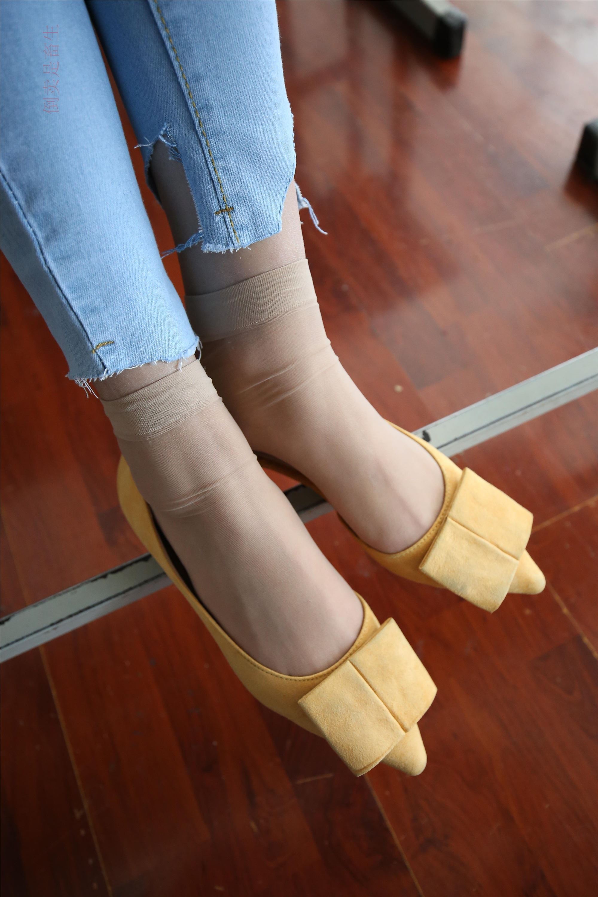 大西瓜美女图片 Z6-3 模特1 9牛仔短丝371p1