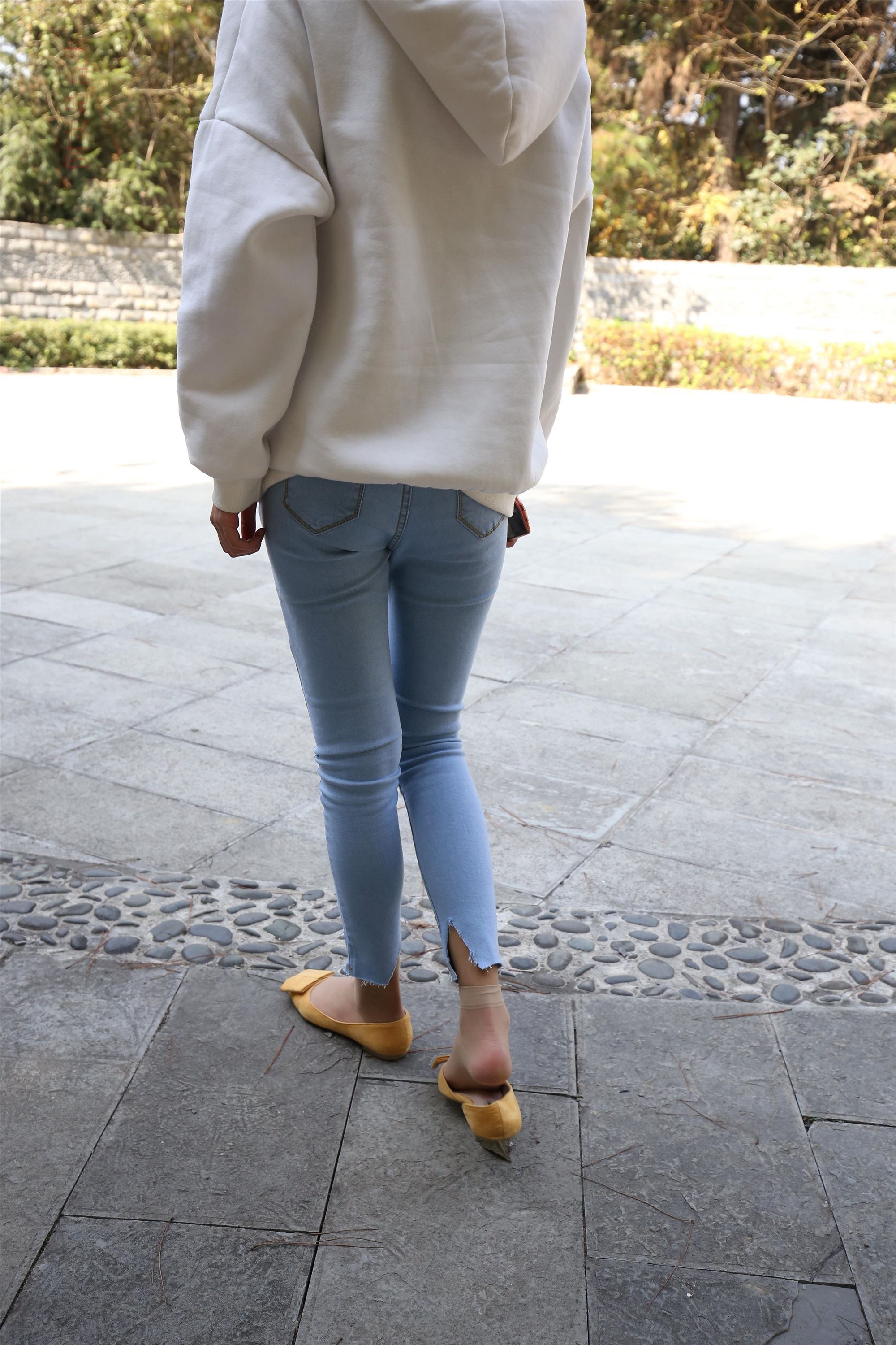 大西瓜美女图片 Z6-3 模特1 9牛仔短丝371p2