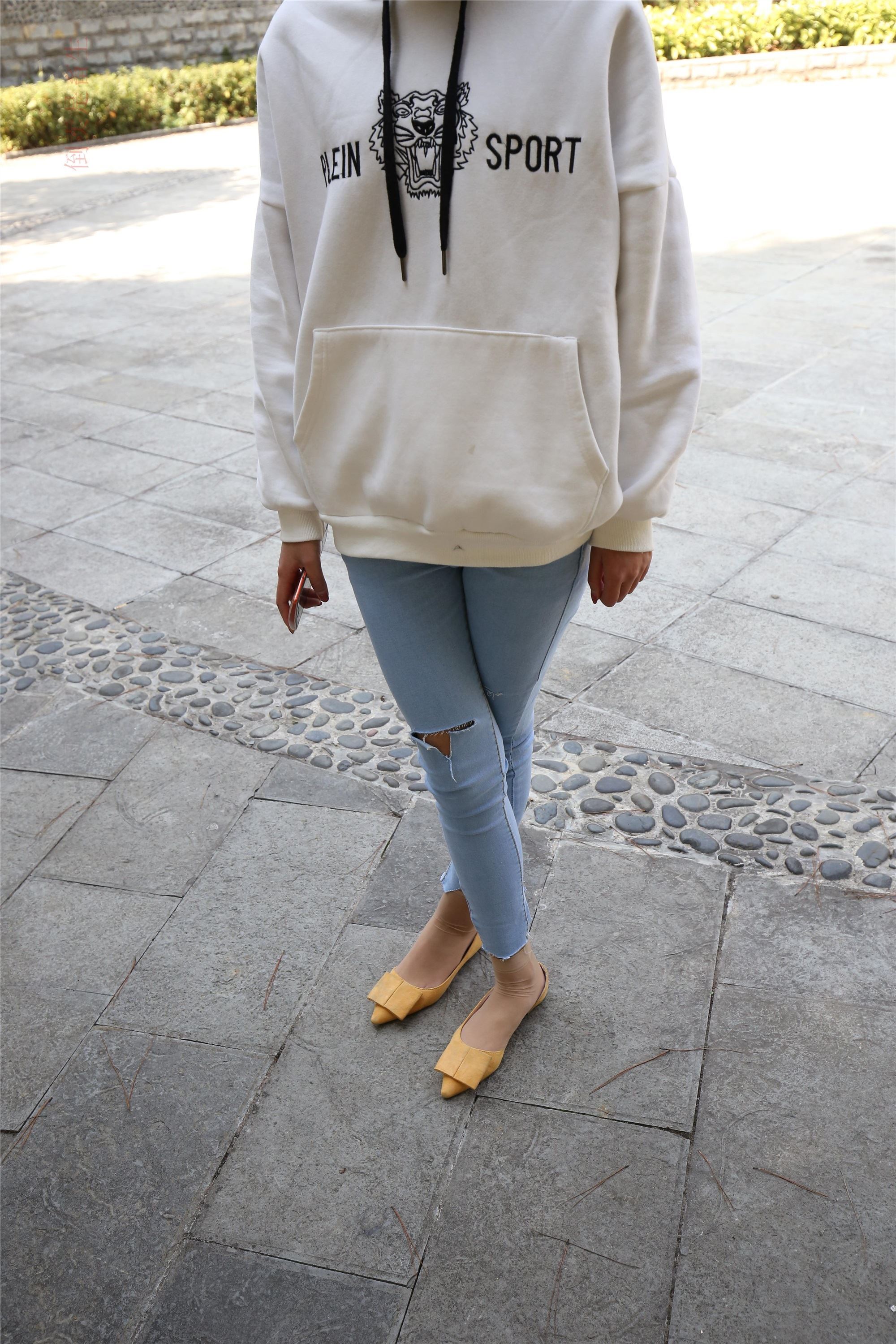 大西瓜美女图片 Z6-3 模特1 9牛仔短丝371p2