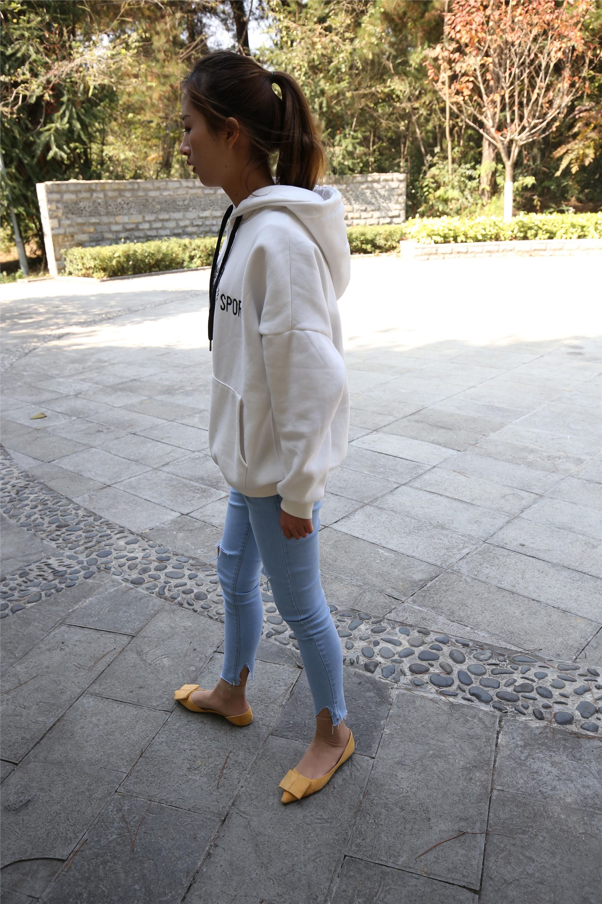 大西瓜美女图片 Z6-3 模特1 9牛仔短丝371p2