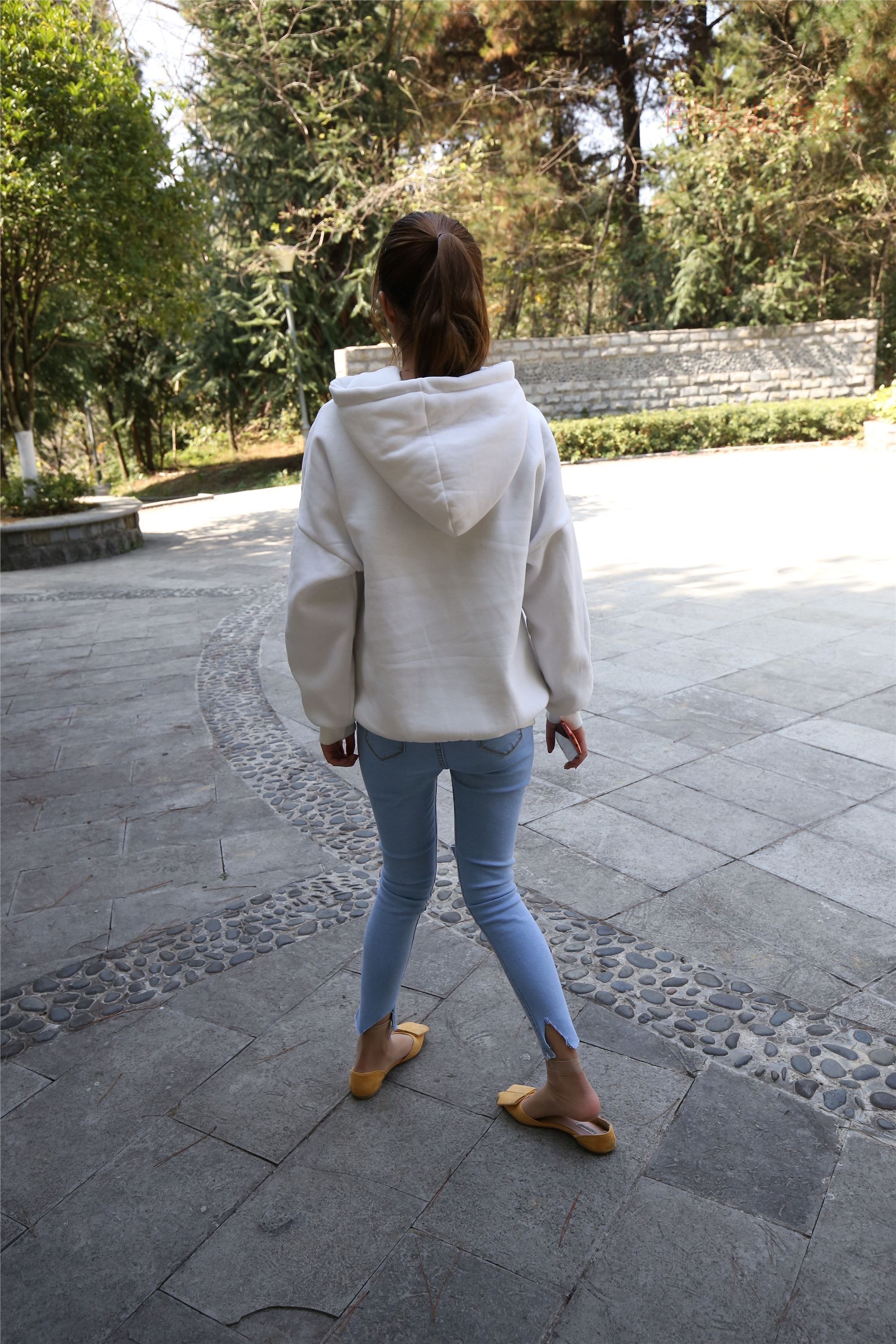 大西瓜美女图片 Z6-3 模特1 9牛仔短丝371p2