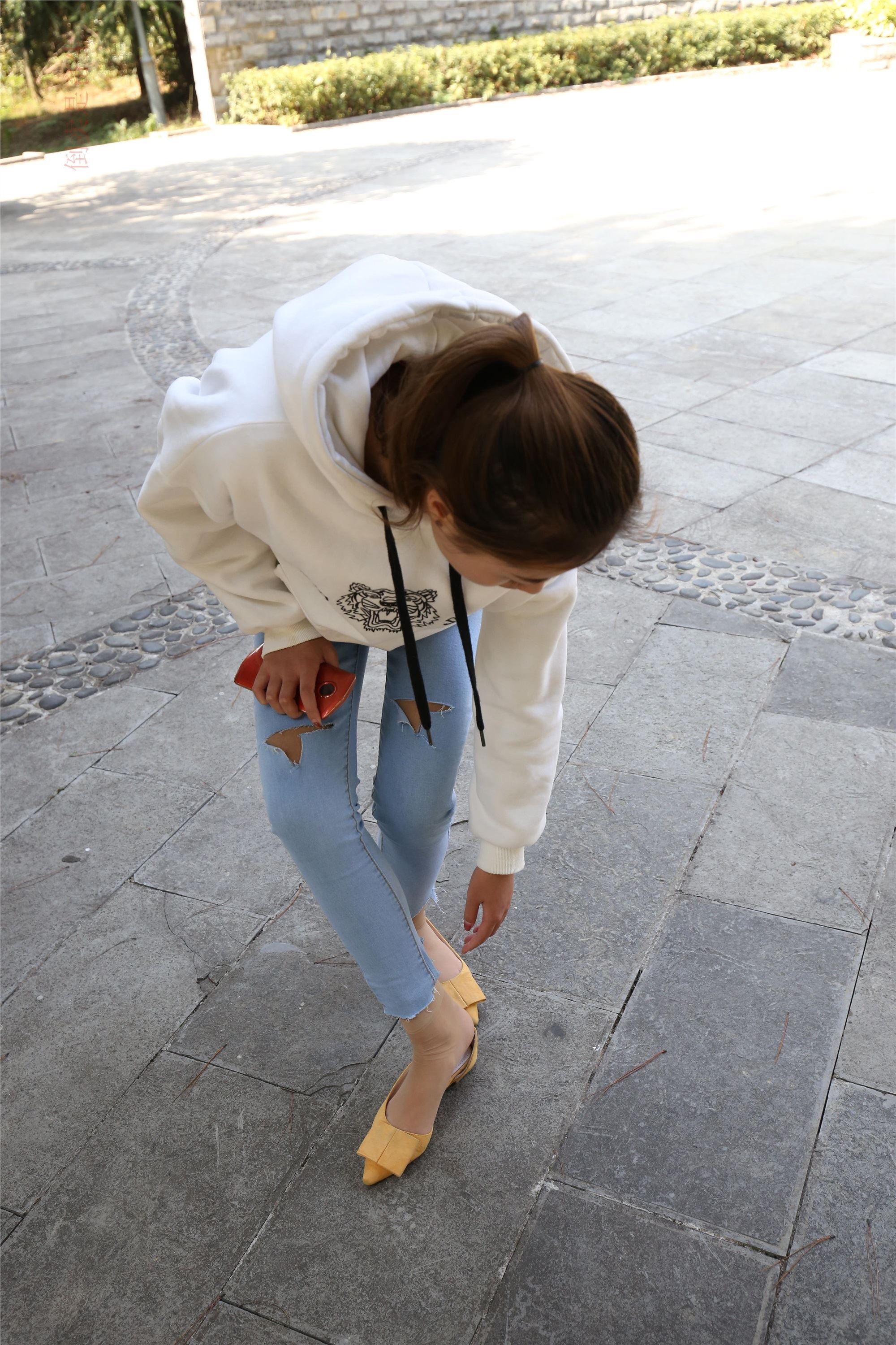 大西瓜美女图片 Z6-3 模特1 9牛仔短丝371p2