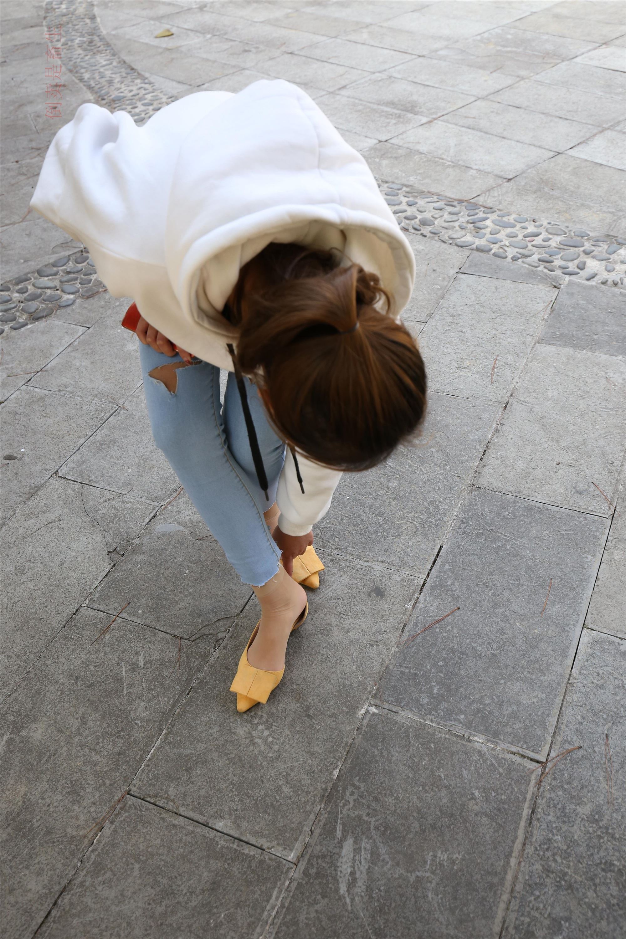 大西瓜美女图片 Z6-3 模特1 9牛仔短丝371p2