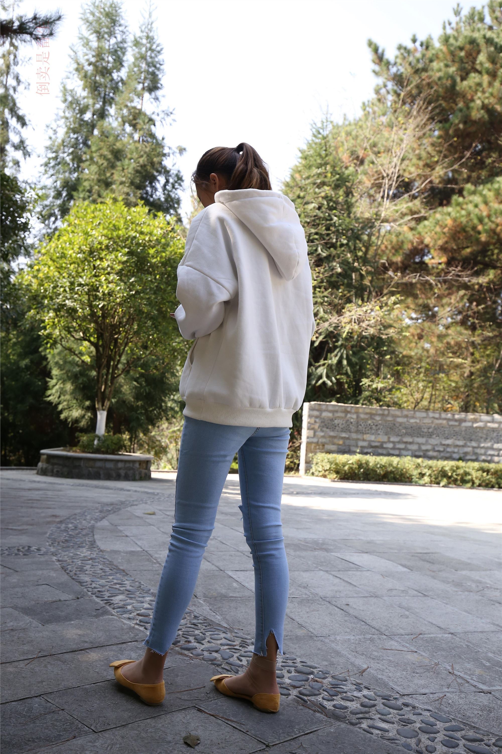 大西瓜美女图片 Z6-3 模特1 9牛仔短丝371p2