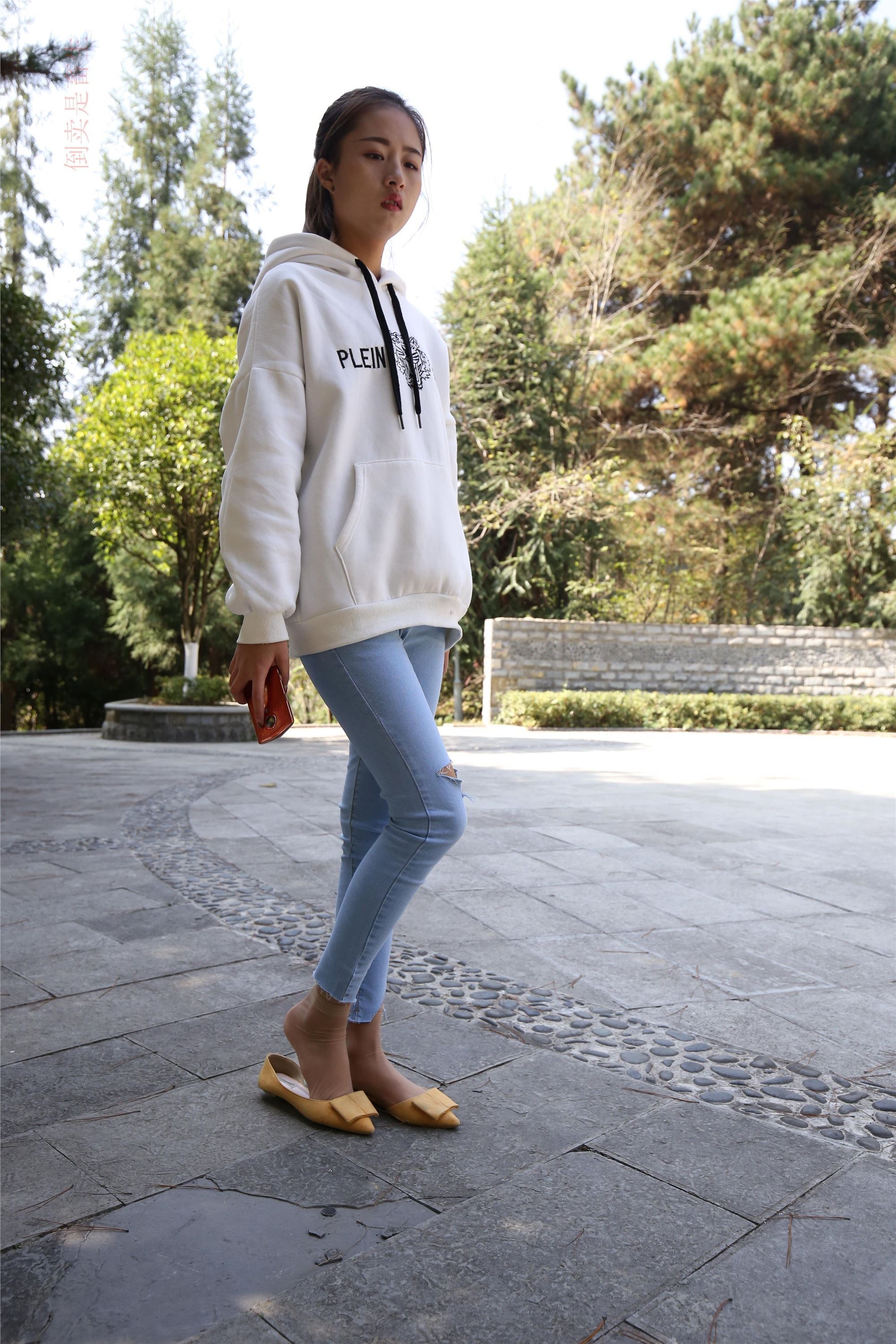 大西瓜美女图片 Z6-3 模特1 9牛仔短丝371p2