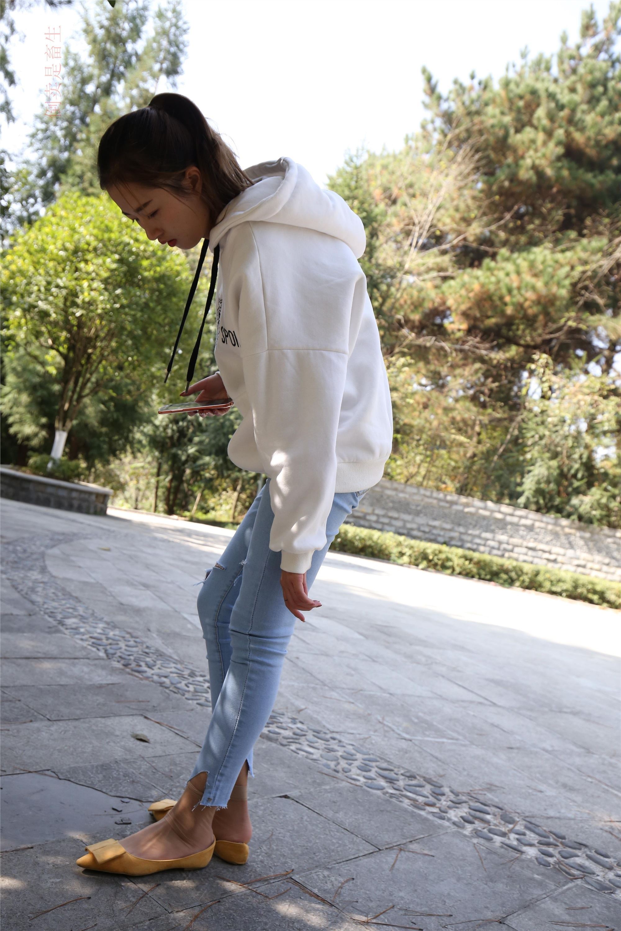 大西瓜美女图片 Z6-3 模特1 9牛仔短丝371p2