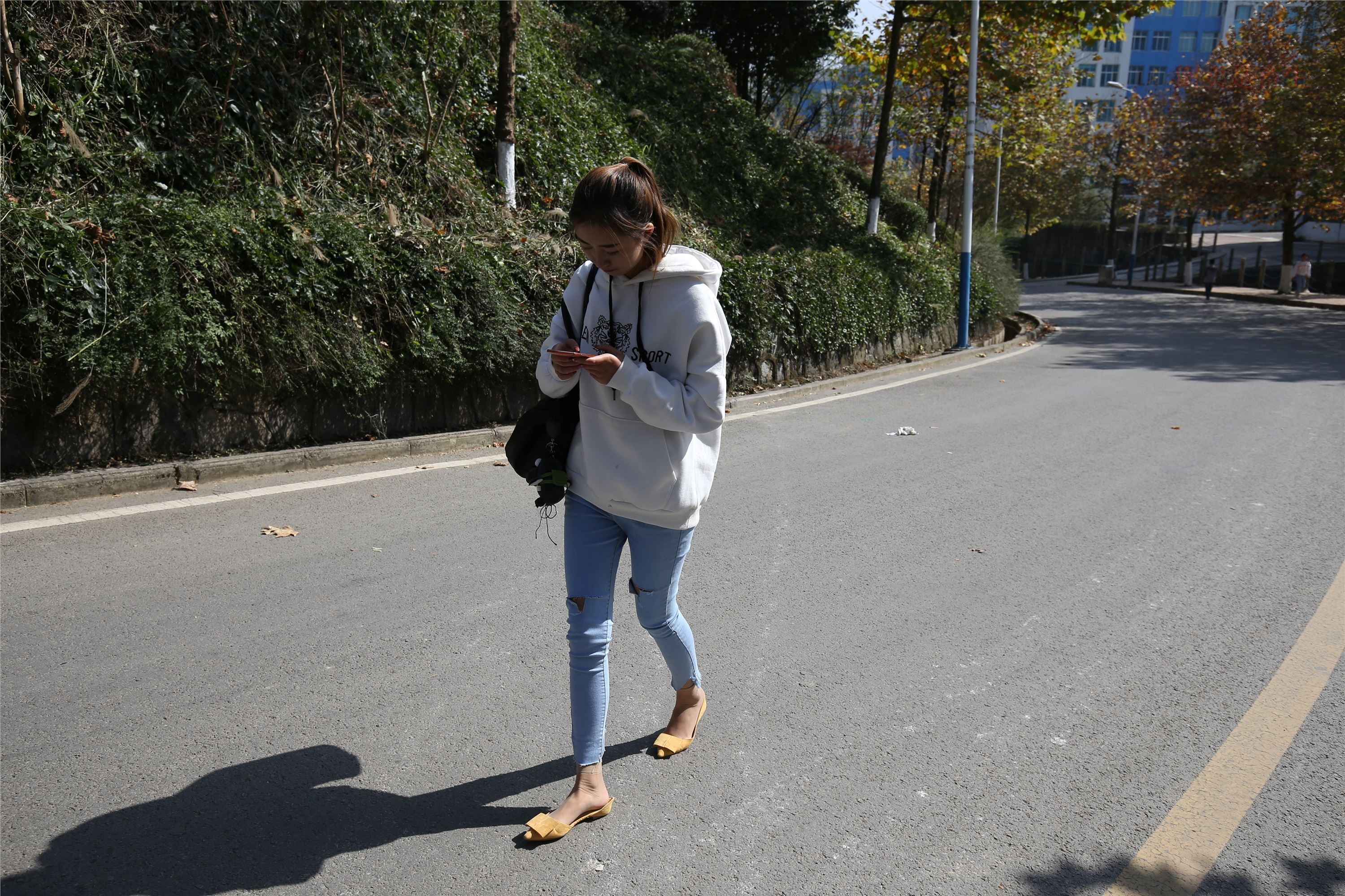 大西瓜美女图片 Z6-3 模特1 9牛仔短丝371p2