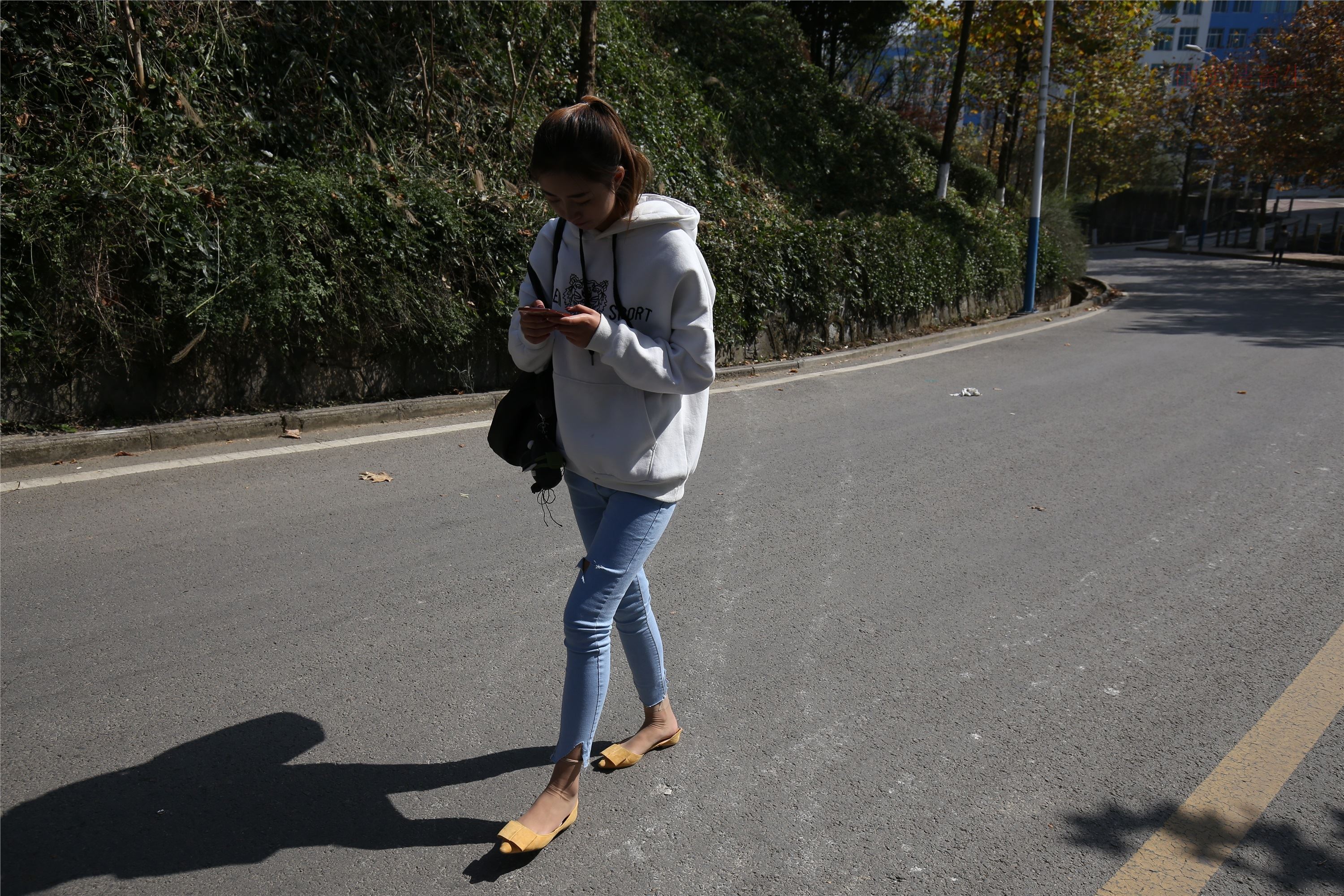 大西瓜美女图片 Z6-3 模特1 9牛仔短丝371p2