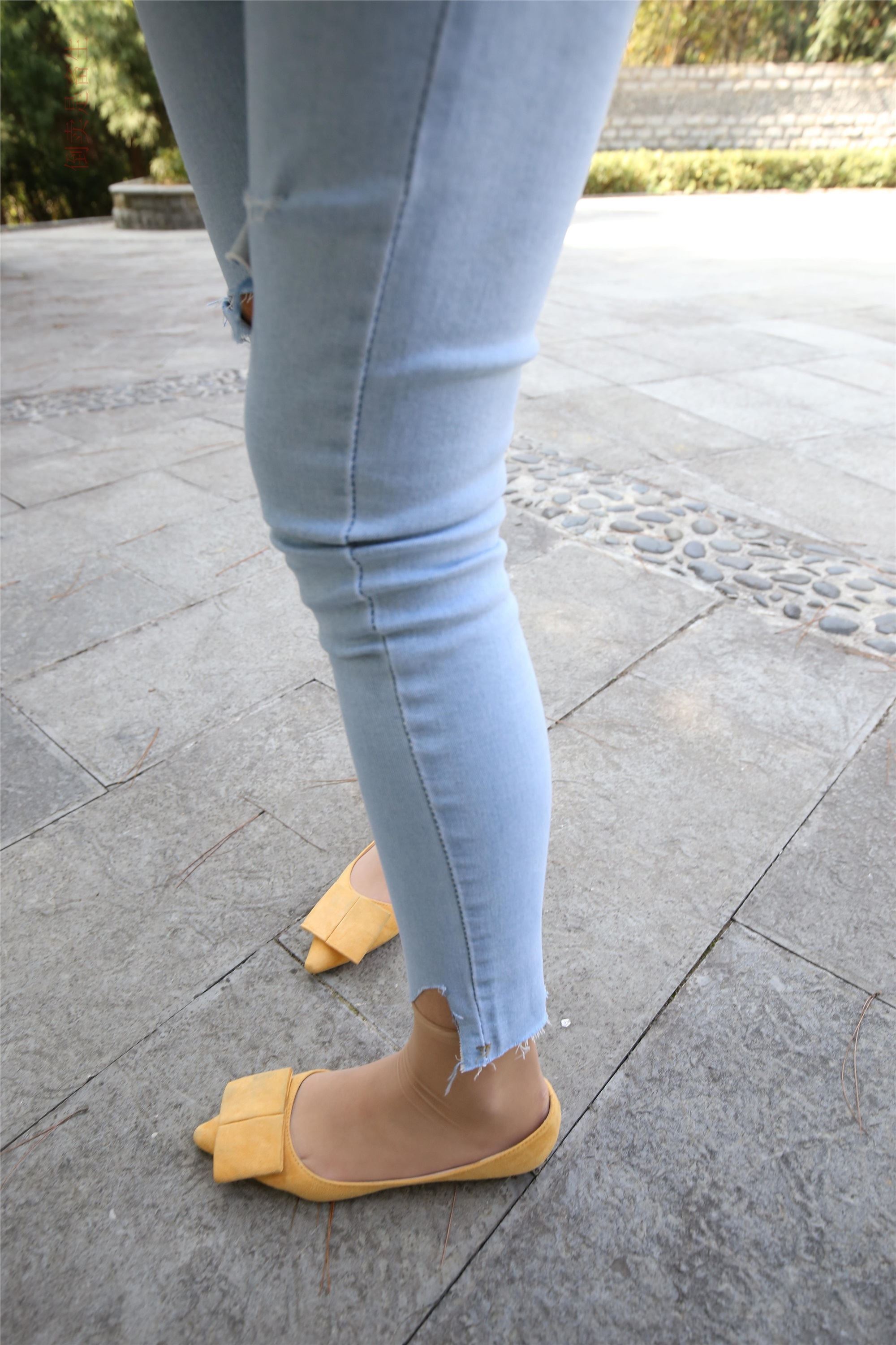 大西瓜美女图片 Z6-3 模特1 9牛仔短丝371p2