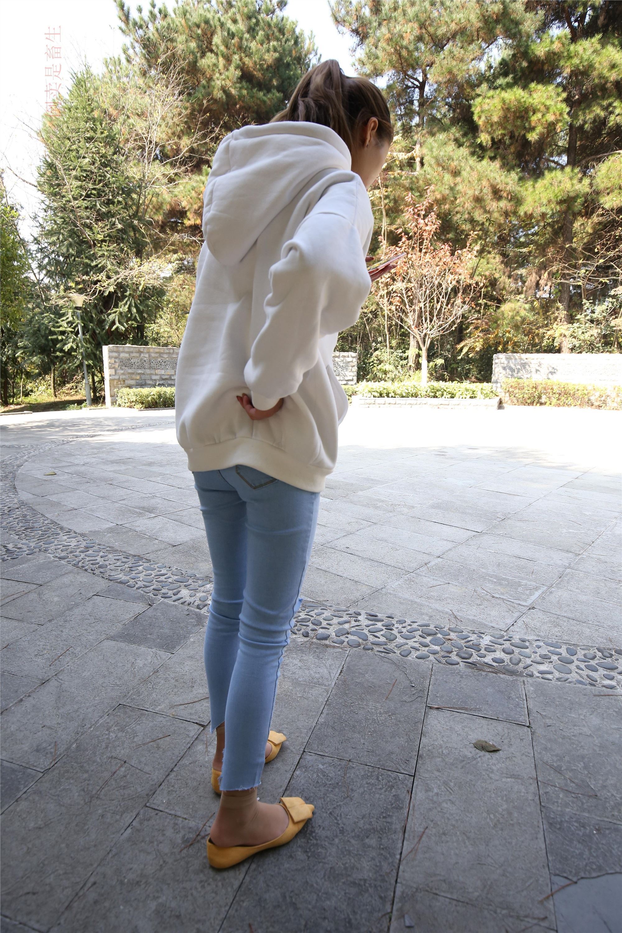 大西瓜美女图片 Z6-3 模特1 9牛仔短丝371p2