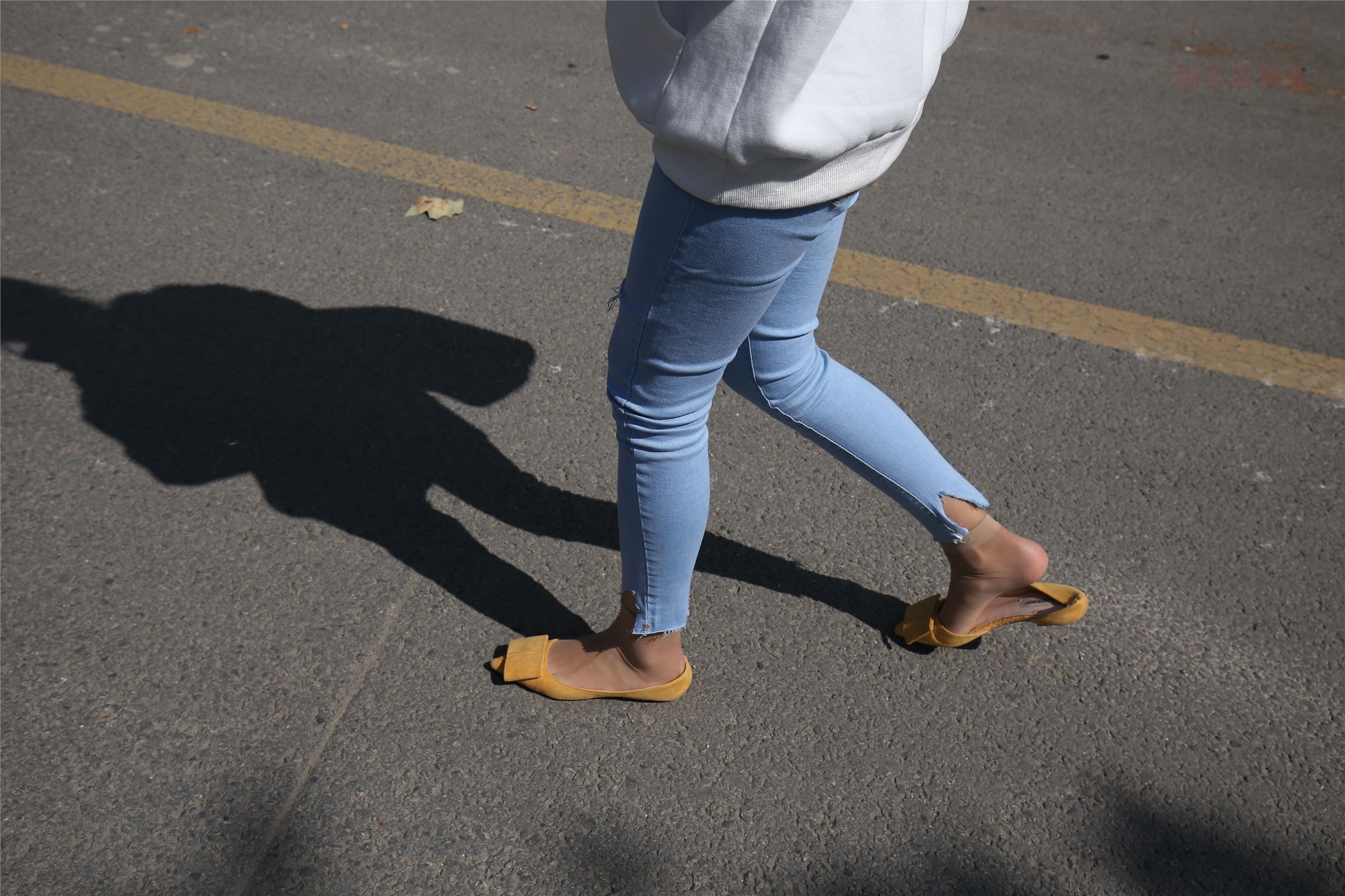 大西瓜美女图片 Z6-3 模特1 9牛仔短丝371p2