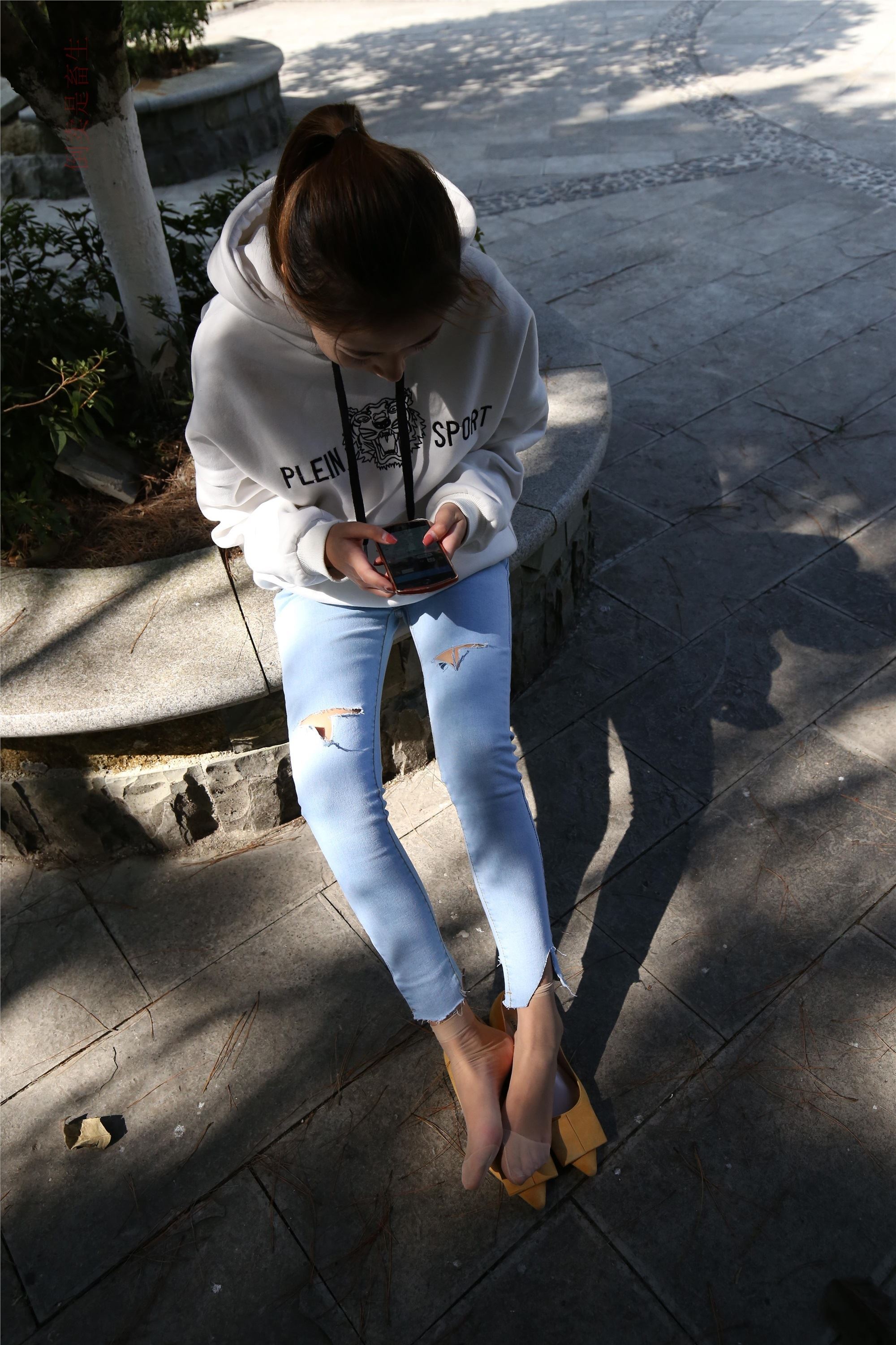 大西瓜美女图片 Z6-3 模特1 9牛仔短丝371p3