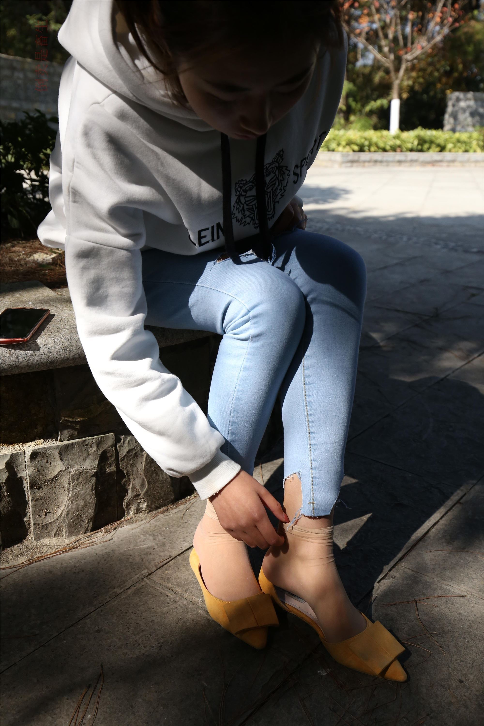 大西瓜美女图片 Z6-3 模特1 9牛仔短丝371p3