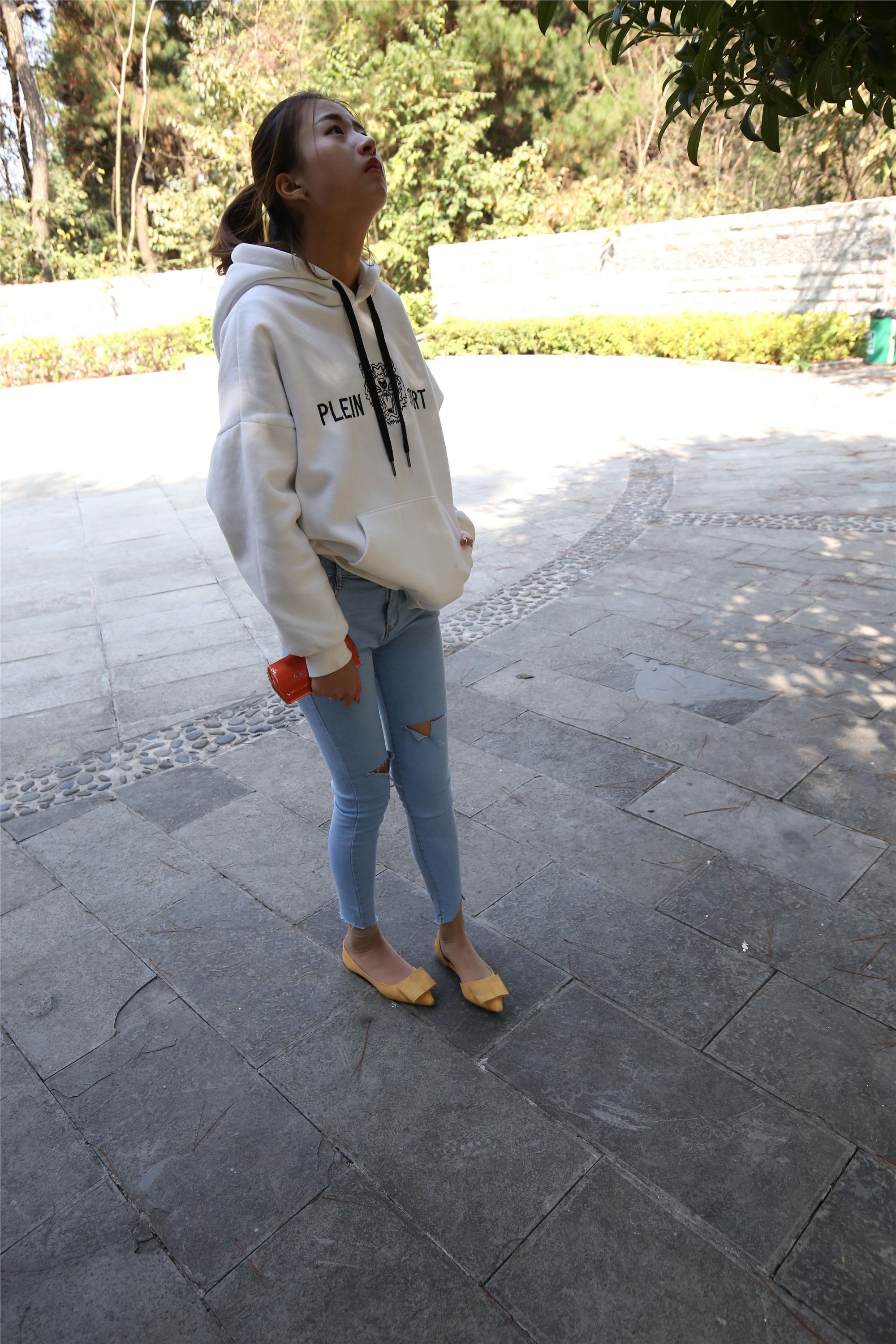 大西瓜美女图片 Z6-3 模特1 9牛仔短丝371p3