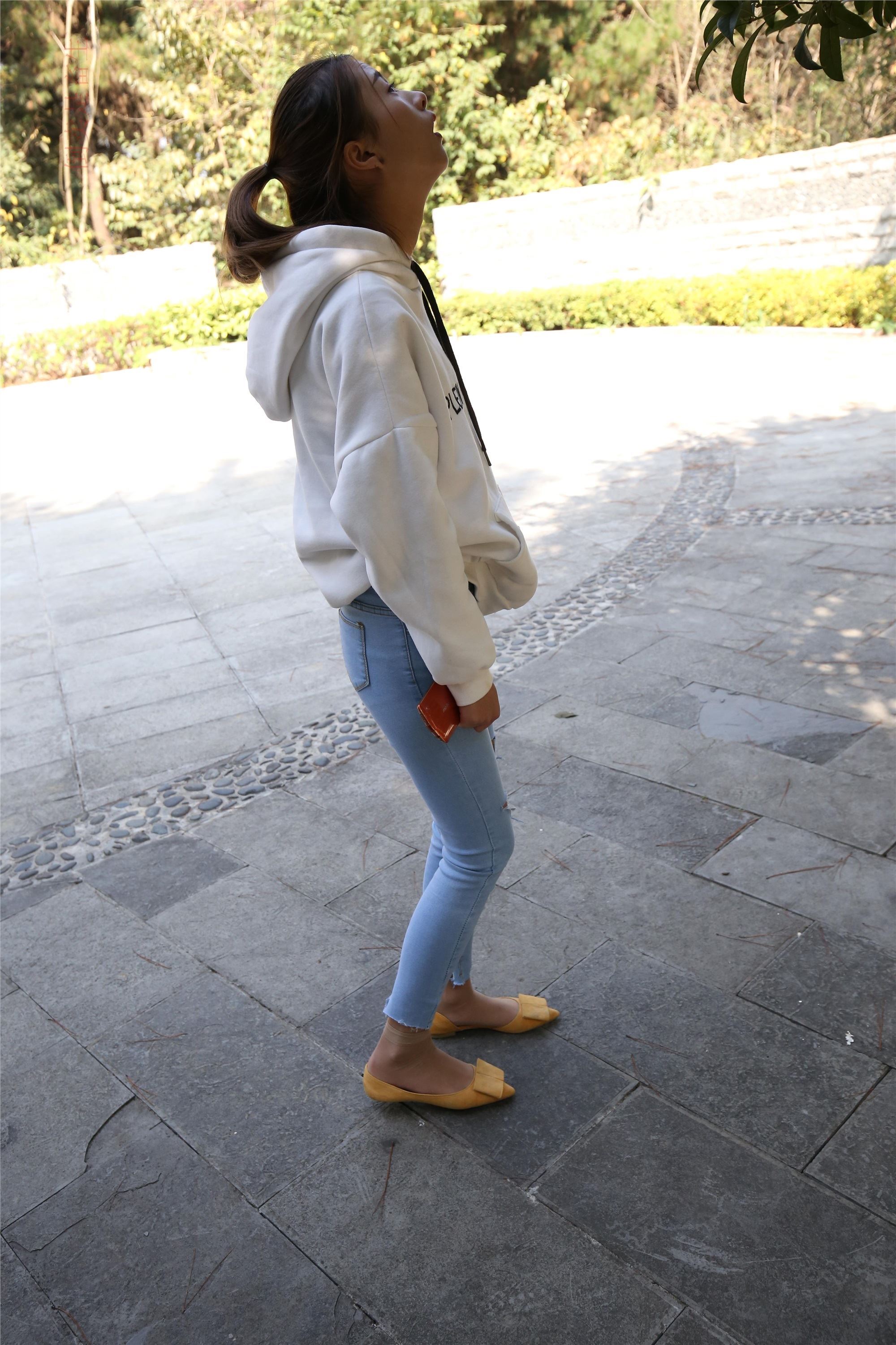 大西瓜美女图片 Z6-3 模特1 9牛仔短丝371p3