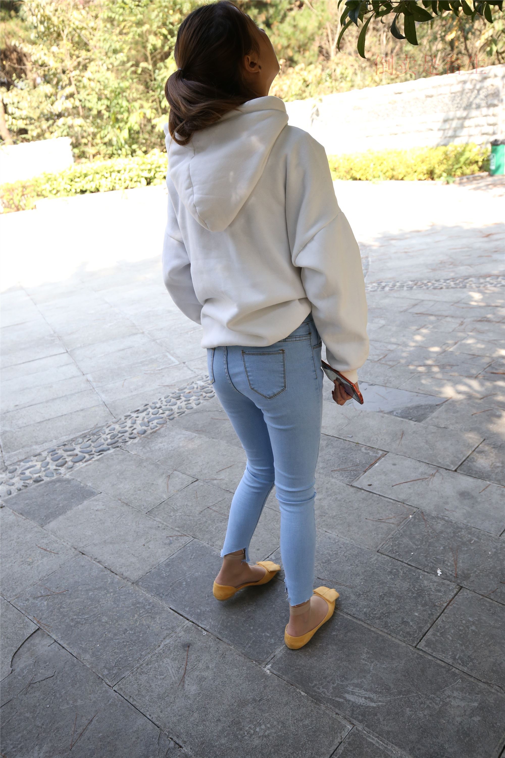 大西瓜美女图片 Z6-3 模特1 9牛仔短丝371p3