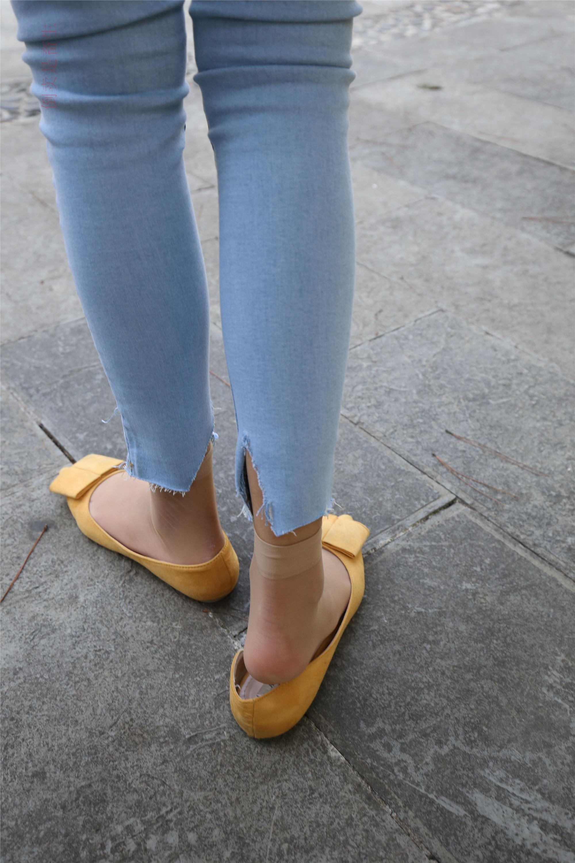 大西瓜美女图片 Z6-3 模特1 9牛仔短丝371p3