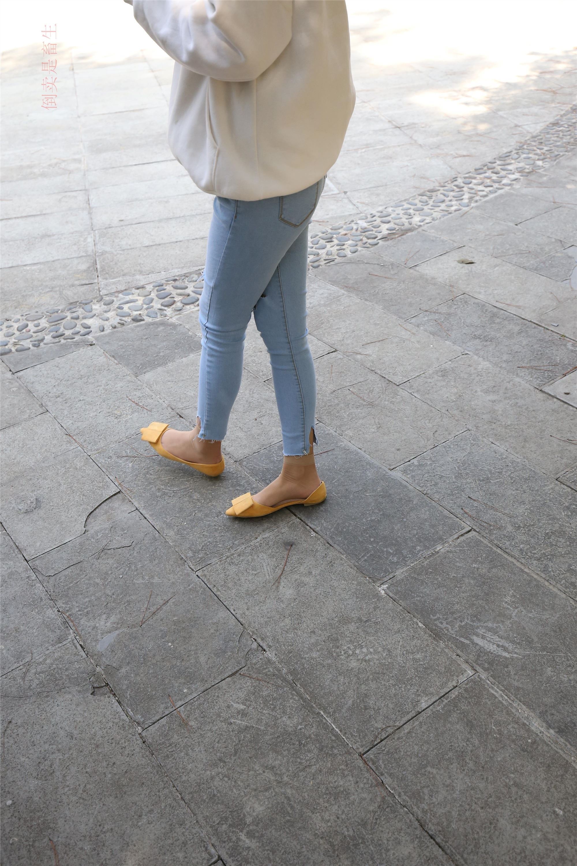 大西瓜美女图片 Z6-3 模特1 9牛仔短丝371p3