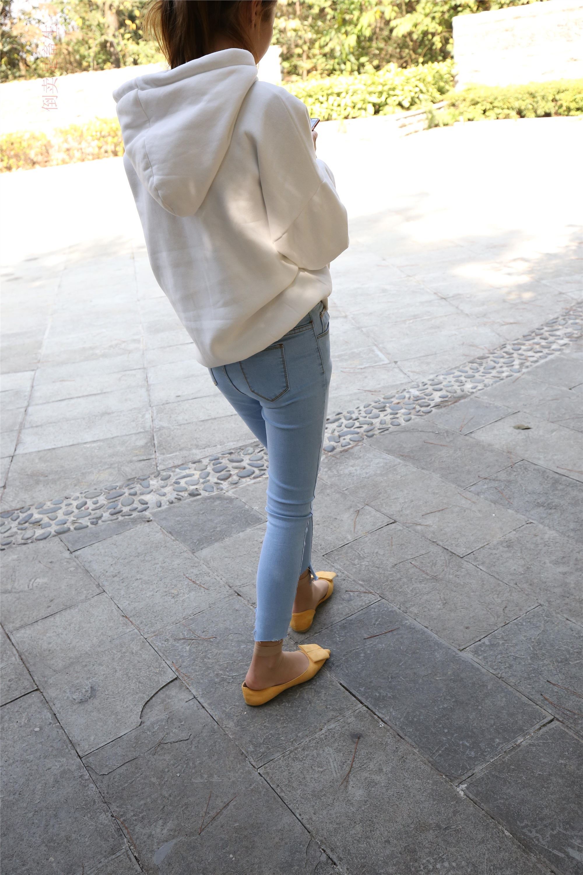 大西瓜美女图片 Z6-3 模特1 9牛仔短丝371p3