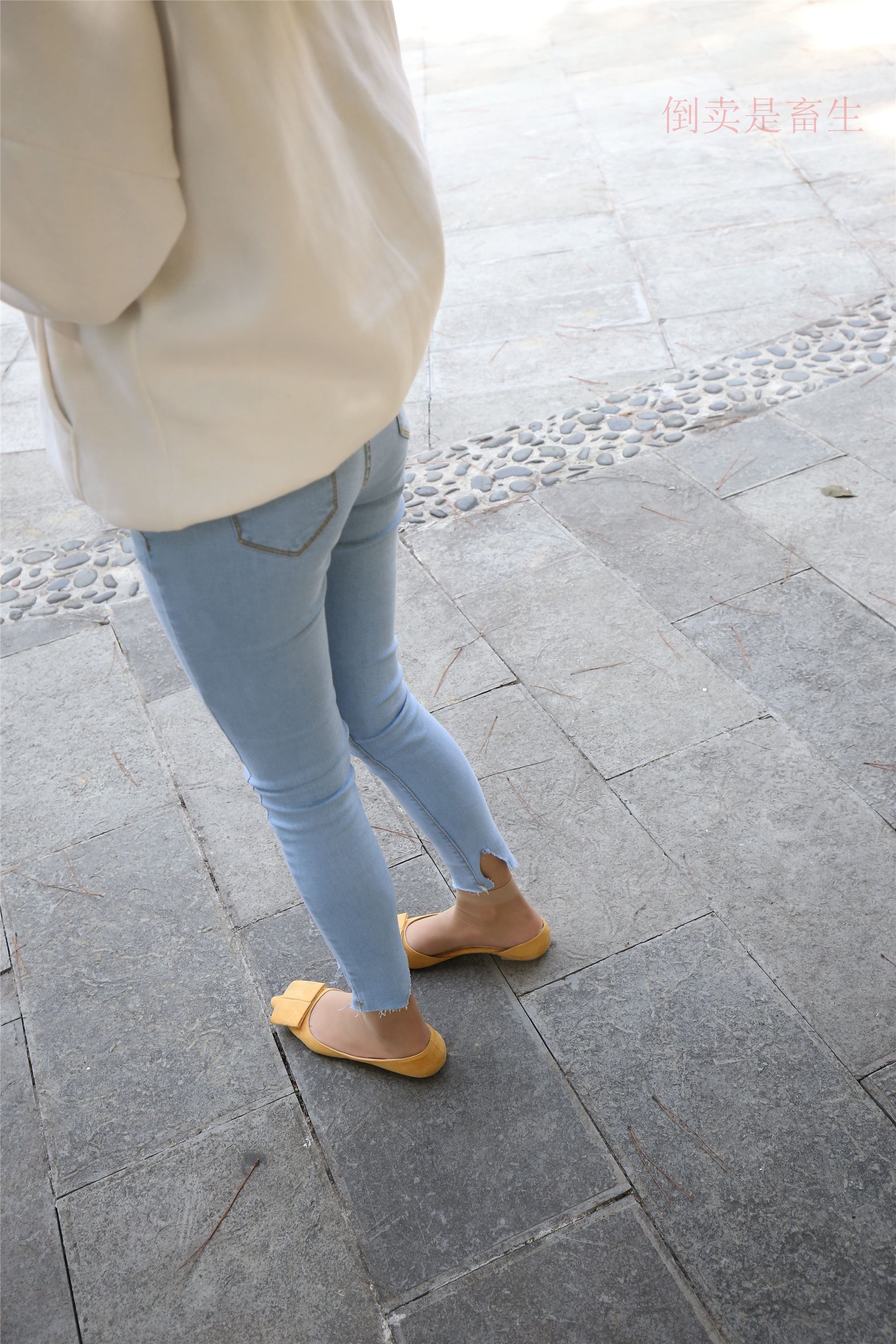 大西瓜美女图片 Z6-3 模特1 9牛仔短丝371p3