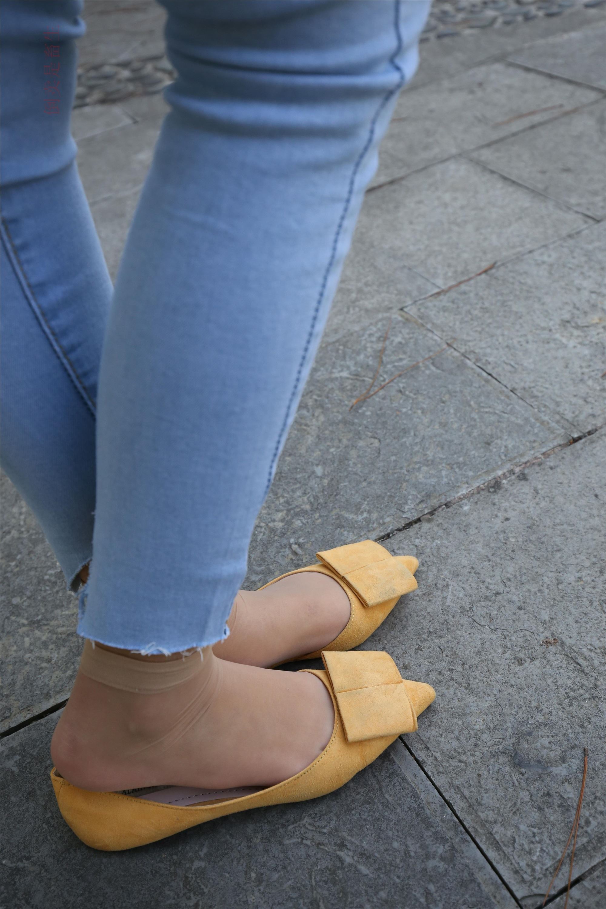 大西瓜美女图片 Z6-3 模特1 9牛仔短丝371p3