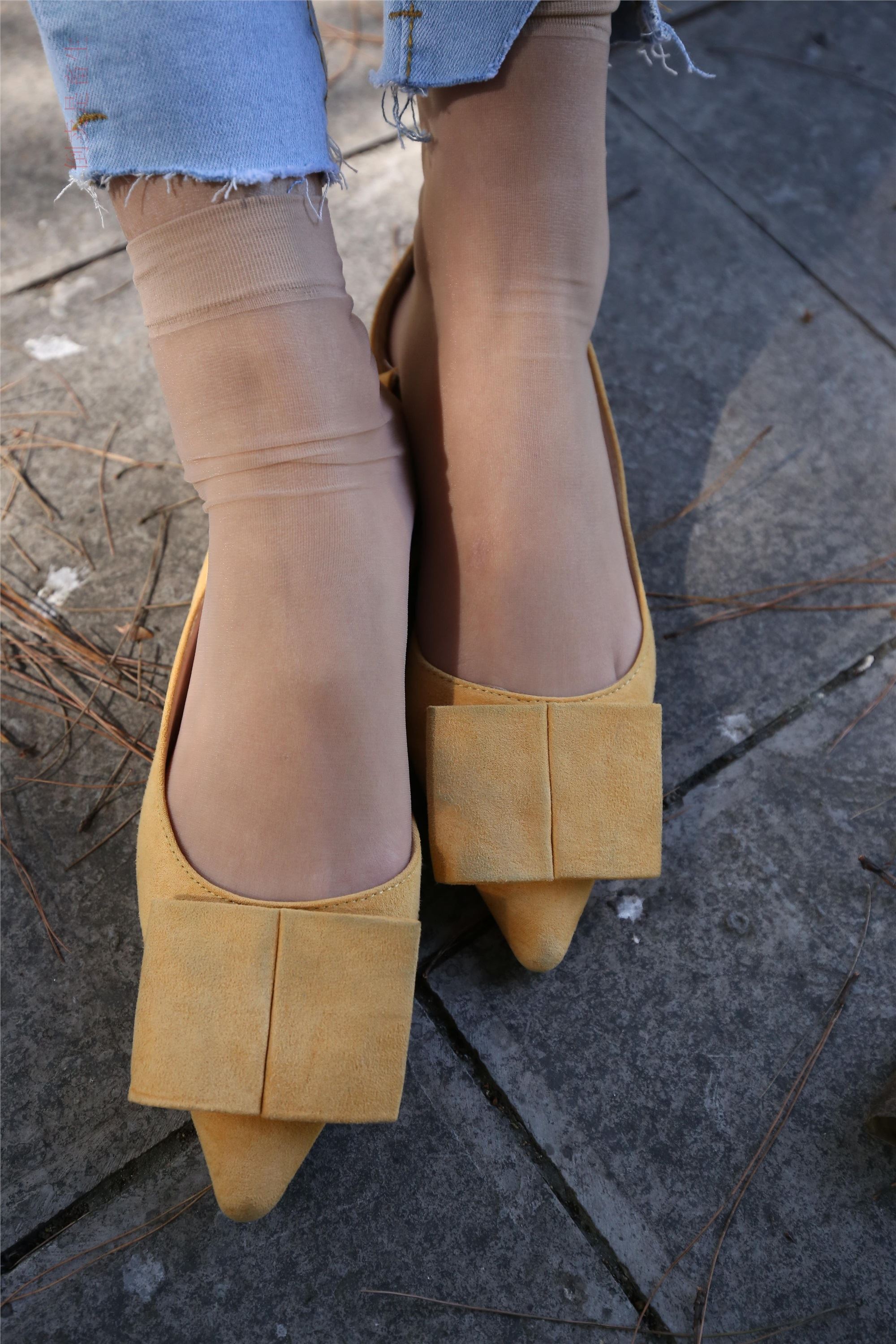 大西瓜美女图片 Z6-3 模特1 9牛仔短丝371p3