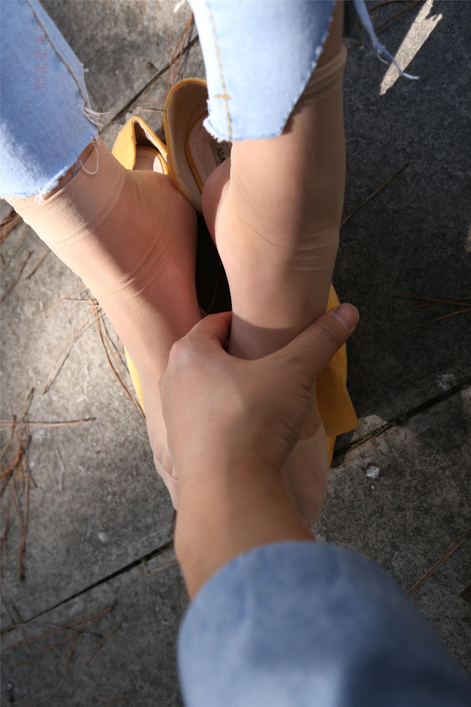 大西瓜美女图片 Z6-3 模特1 9牛仔短丝371p3