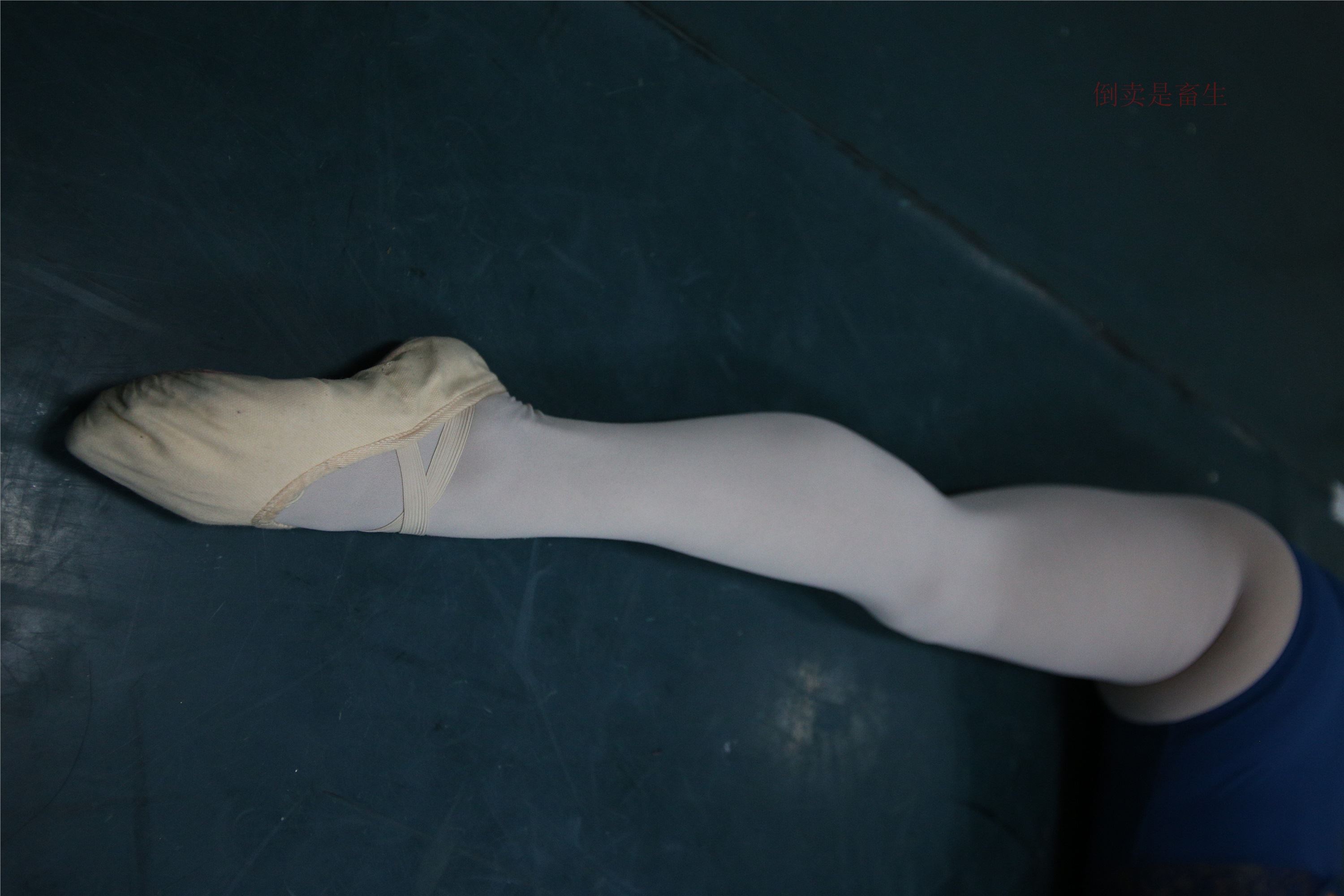 大西瓜美女图片 Z6-4 模特2 月下舞蹈449p1