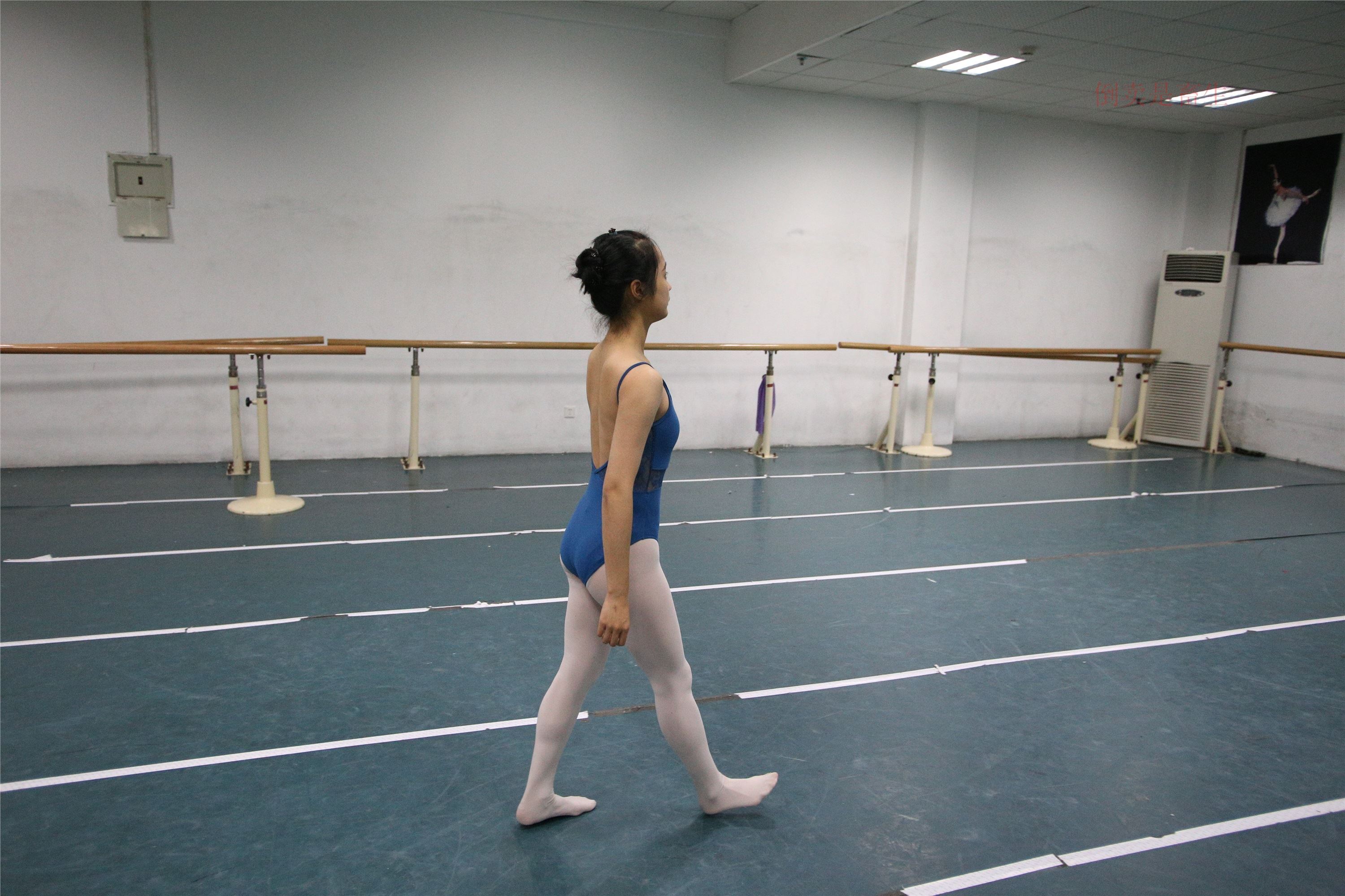 大西瓜美女图片 Z6-4 模特2 月下舞蹈449p2