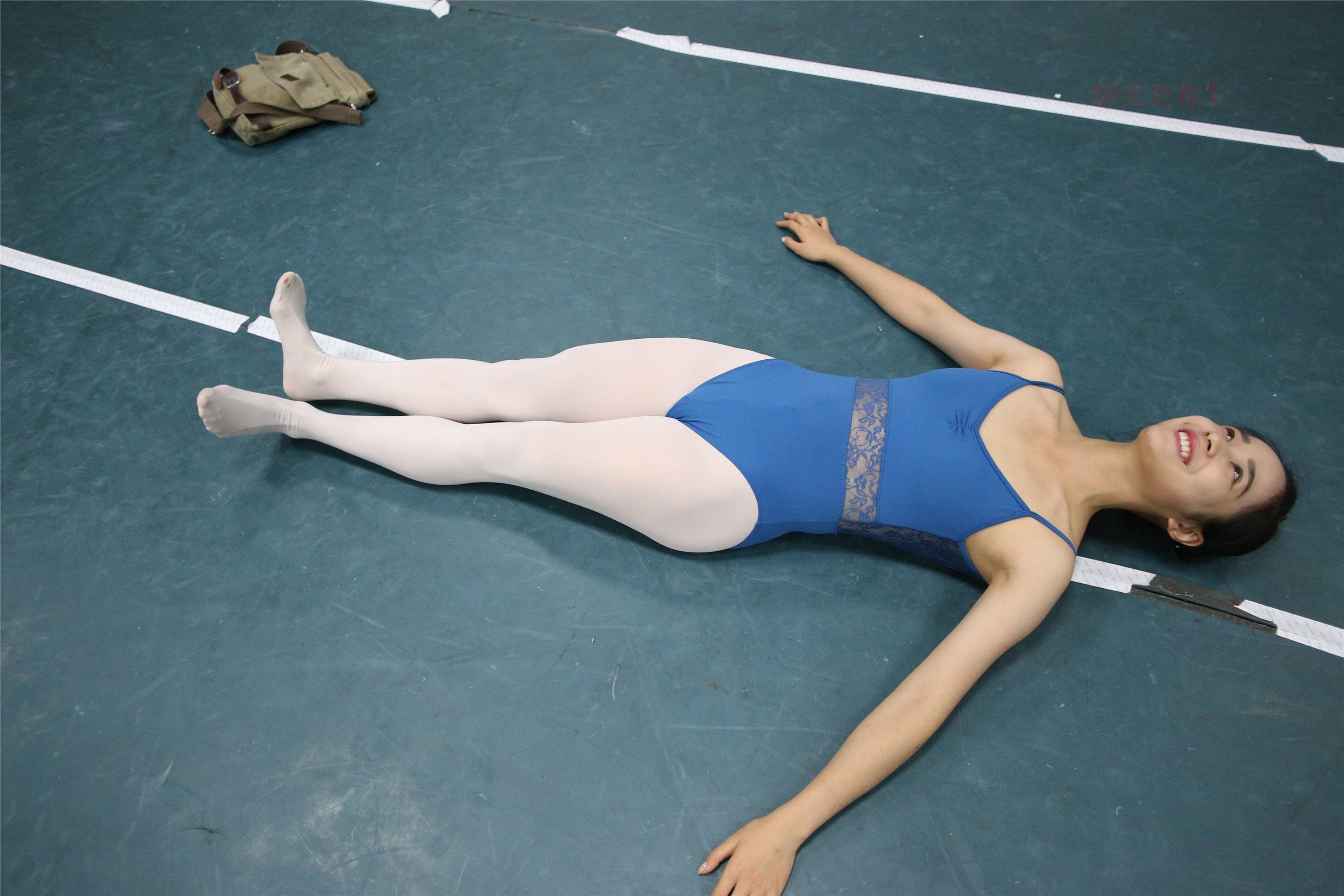 大西瓜美女图片 Z6-4 模特2 月下舞蹈449p3