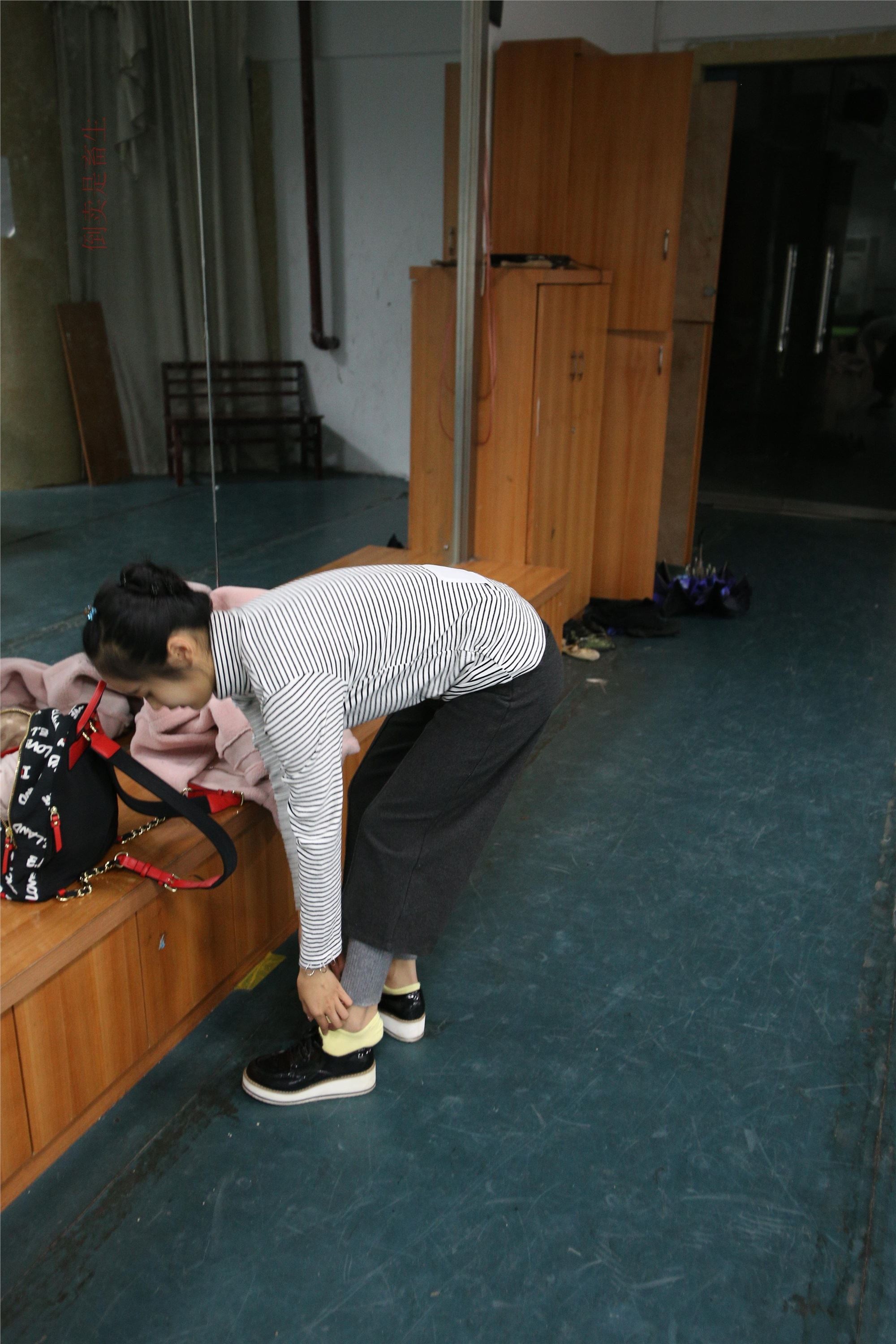 大西瓜美女图片 Z6-4 模特2 月下舞蹈449p3