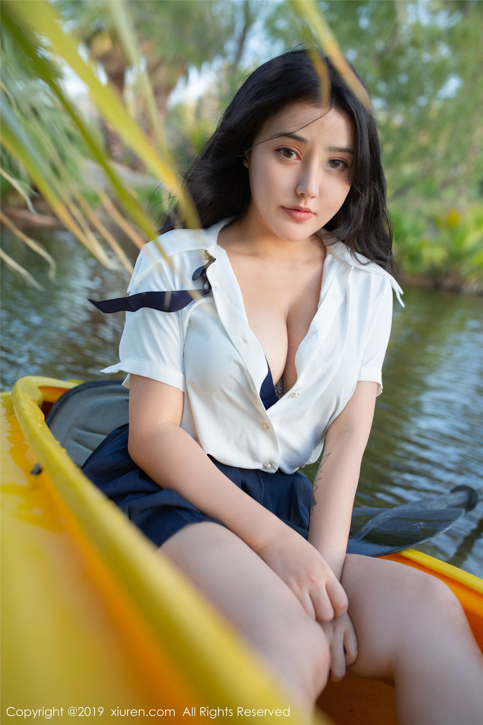 XIUREN秀人网 2019.10.11 No.1719 Manuela玛鲁娜