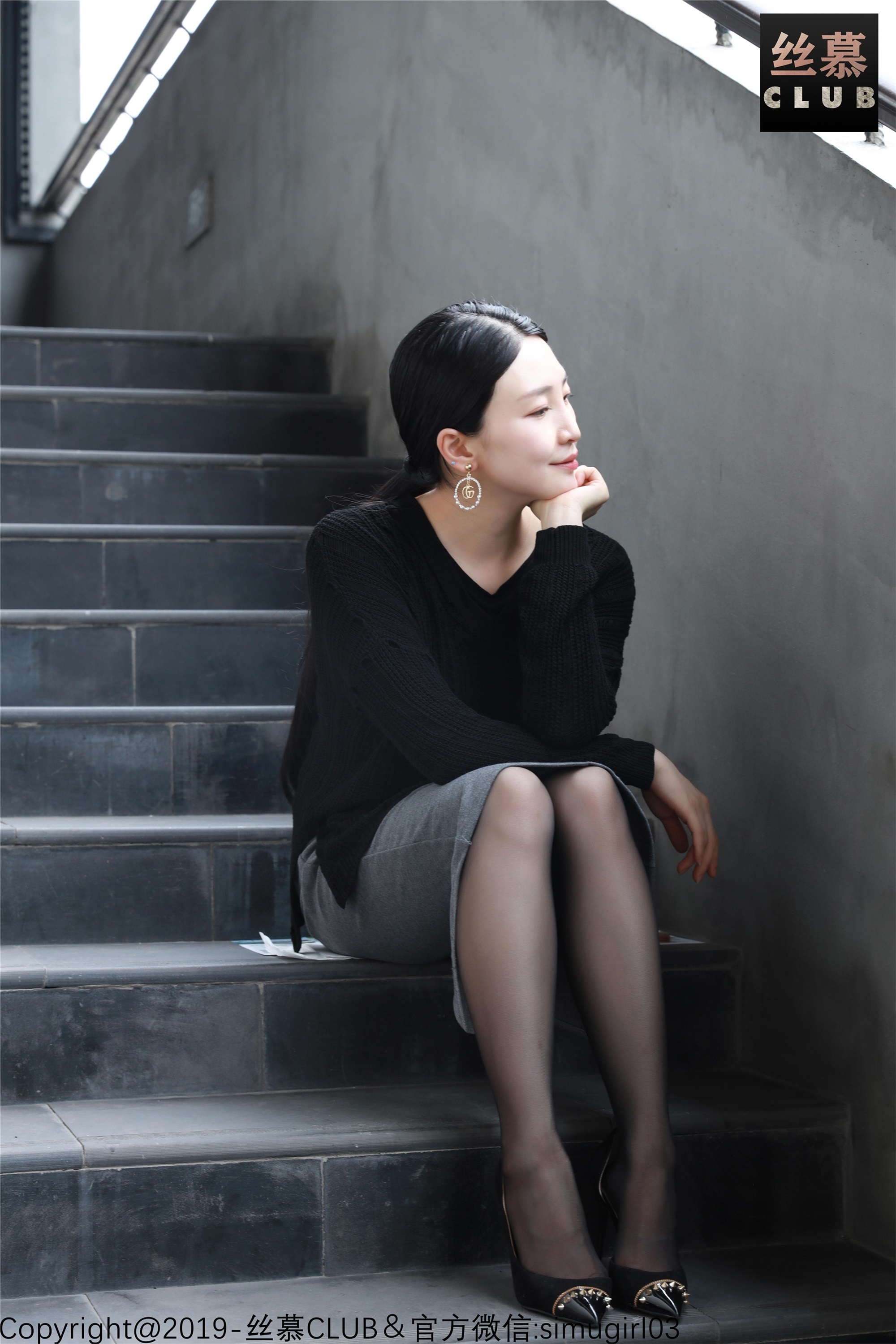 丝慕写真 SM024 模特可人《淑女和御姐你们喜欢哪种》