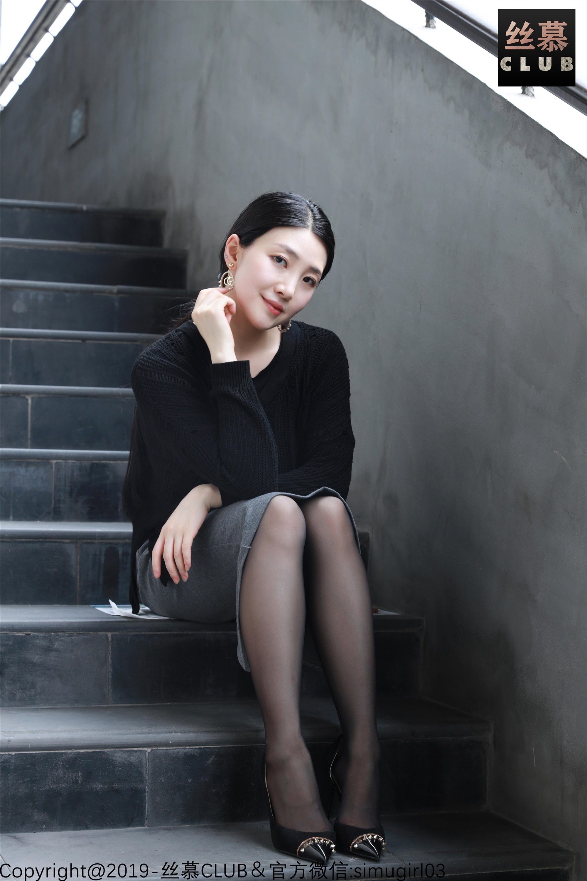 丝慕写真 SM024 模特可人《淑女和御姐你们喜欢哪种》