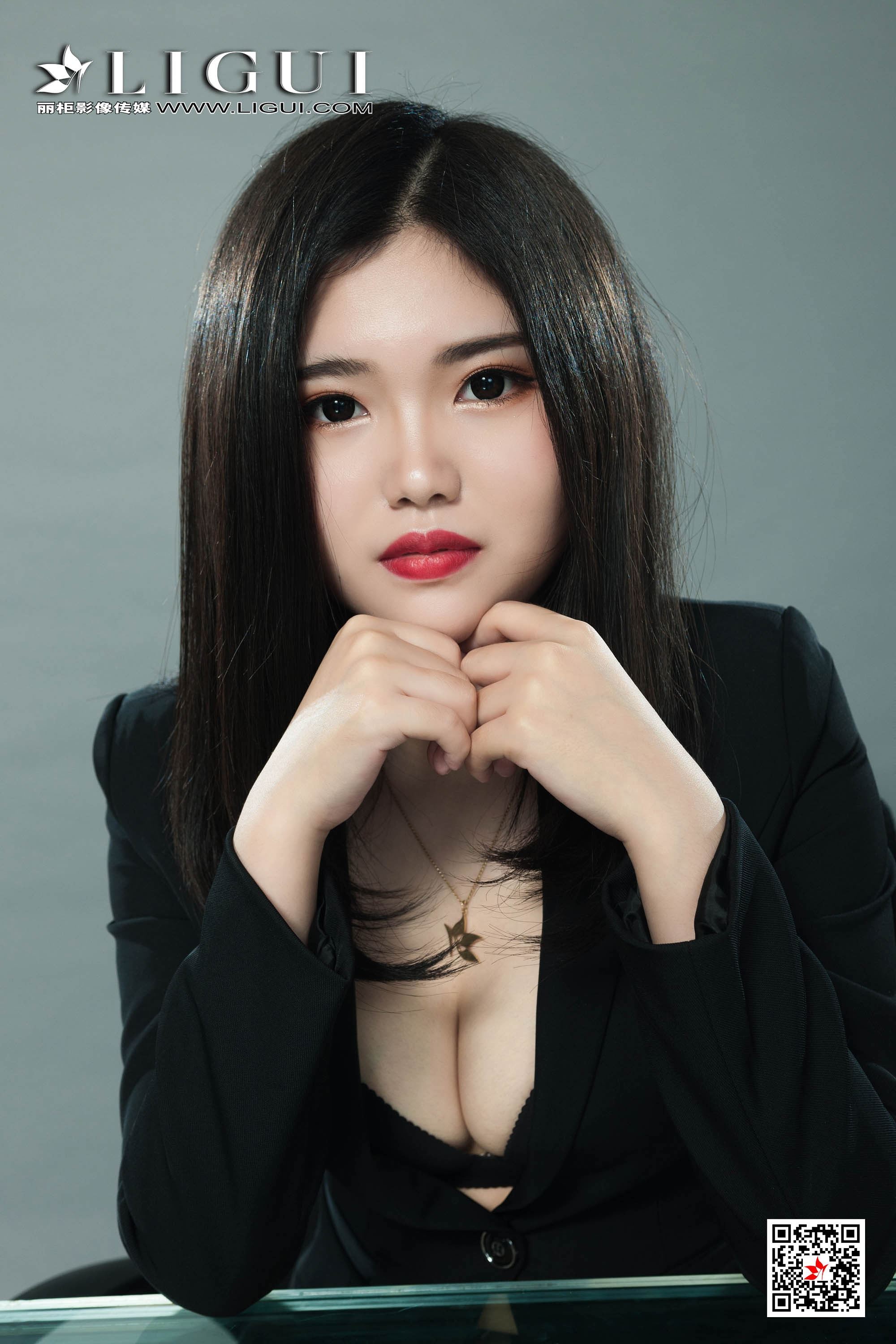 Ligui丽柜 2019.11.26《职场新秀》- 小辫儿