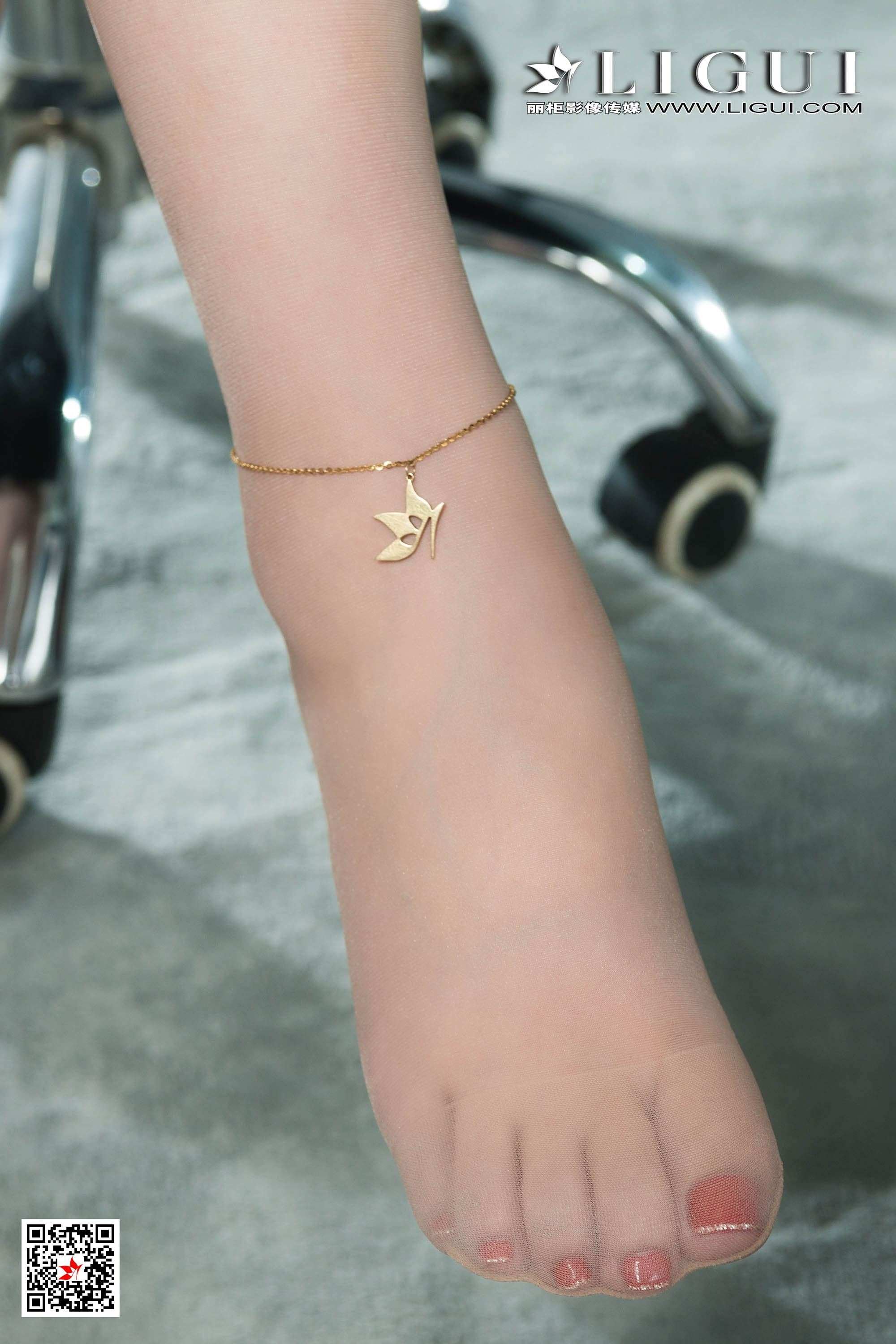 Ligui丽柜 2019.11.26《职场新秀》- 小辫儿