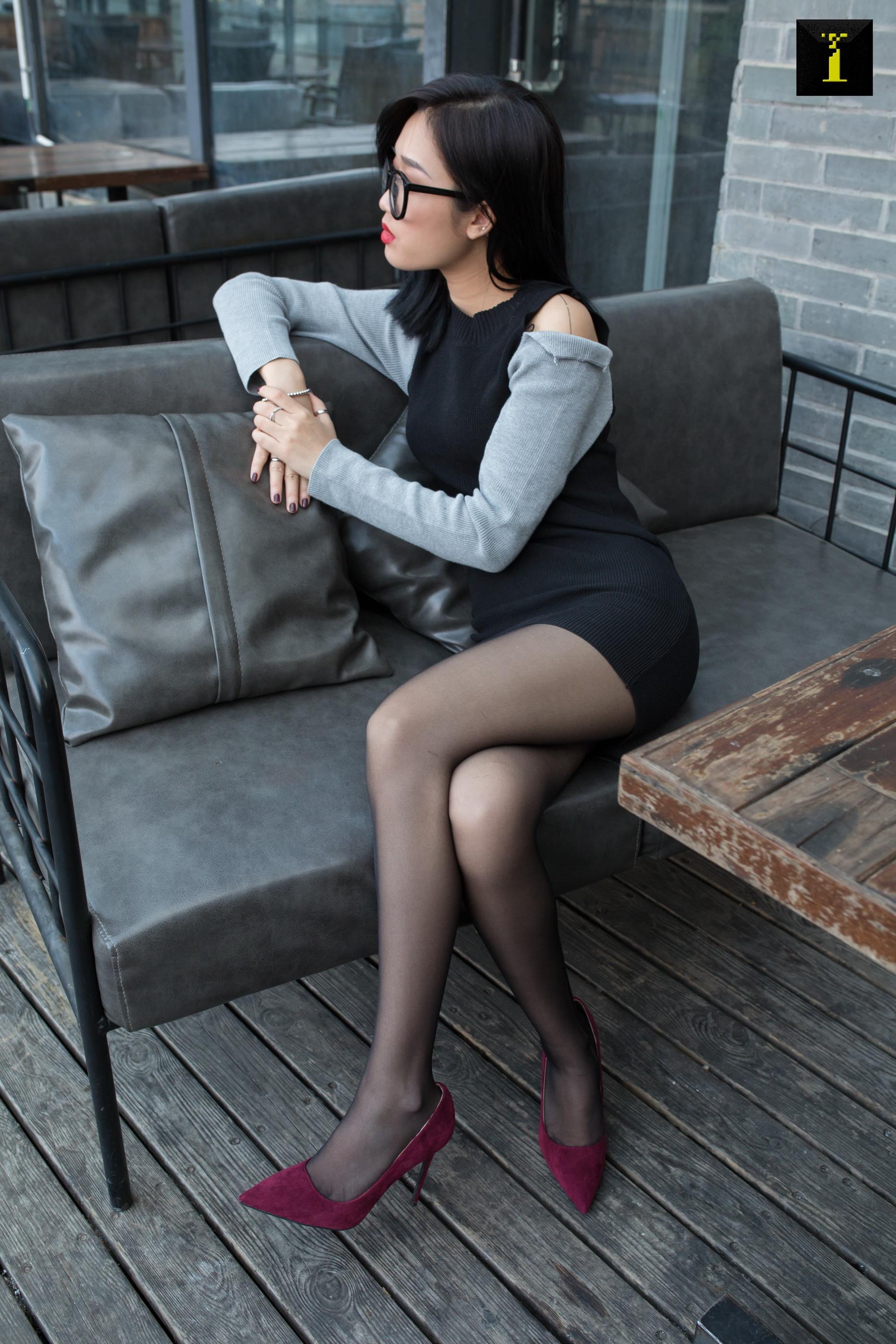 IESS异思趣向 2019.12.01 丝享家632：可乐 – 冬季专属绒面高跟