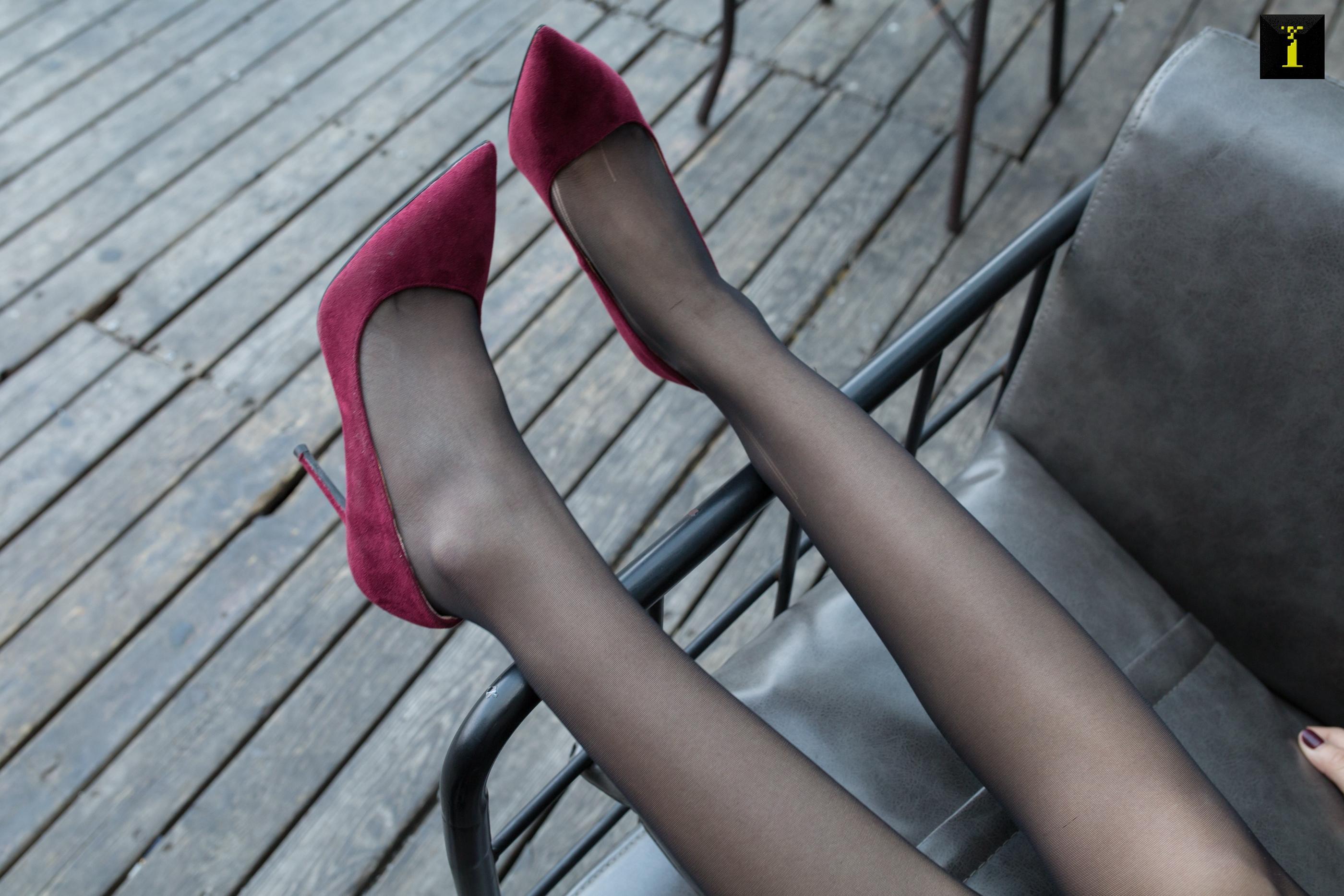 IESS异思趣向 2019.12.01 丝享家632：可乐 – 冬季专属绒面高跟