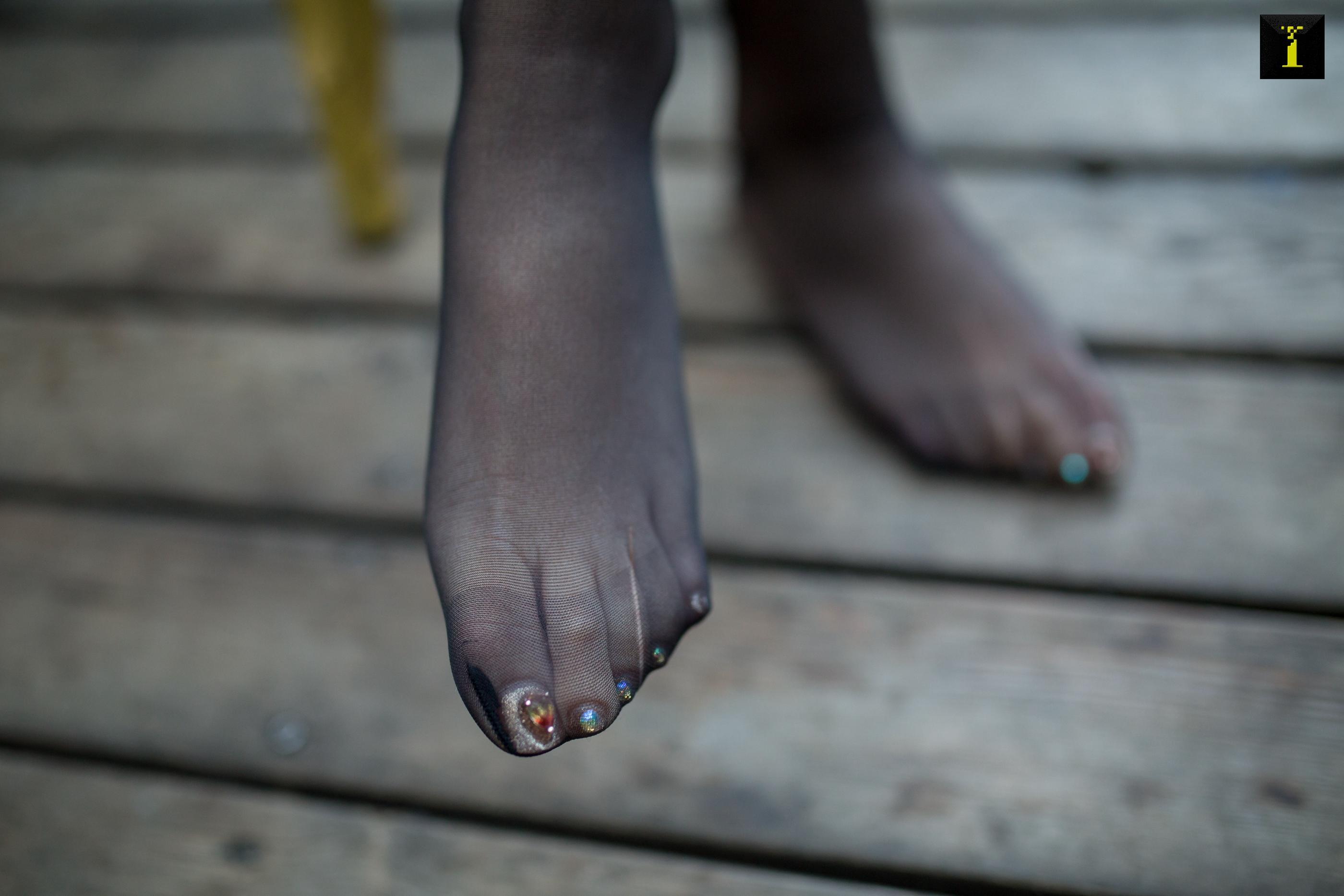 IESS异思趣向 2019.12.01 丝享家632：可乐 – 冬季专属绒面高跟