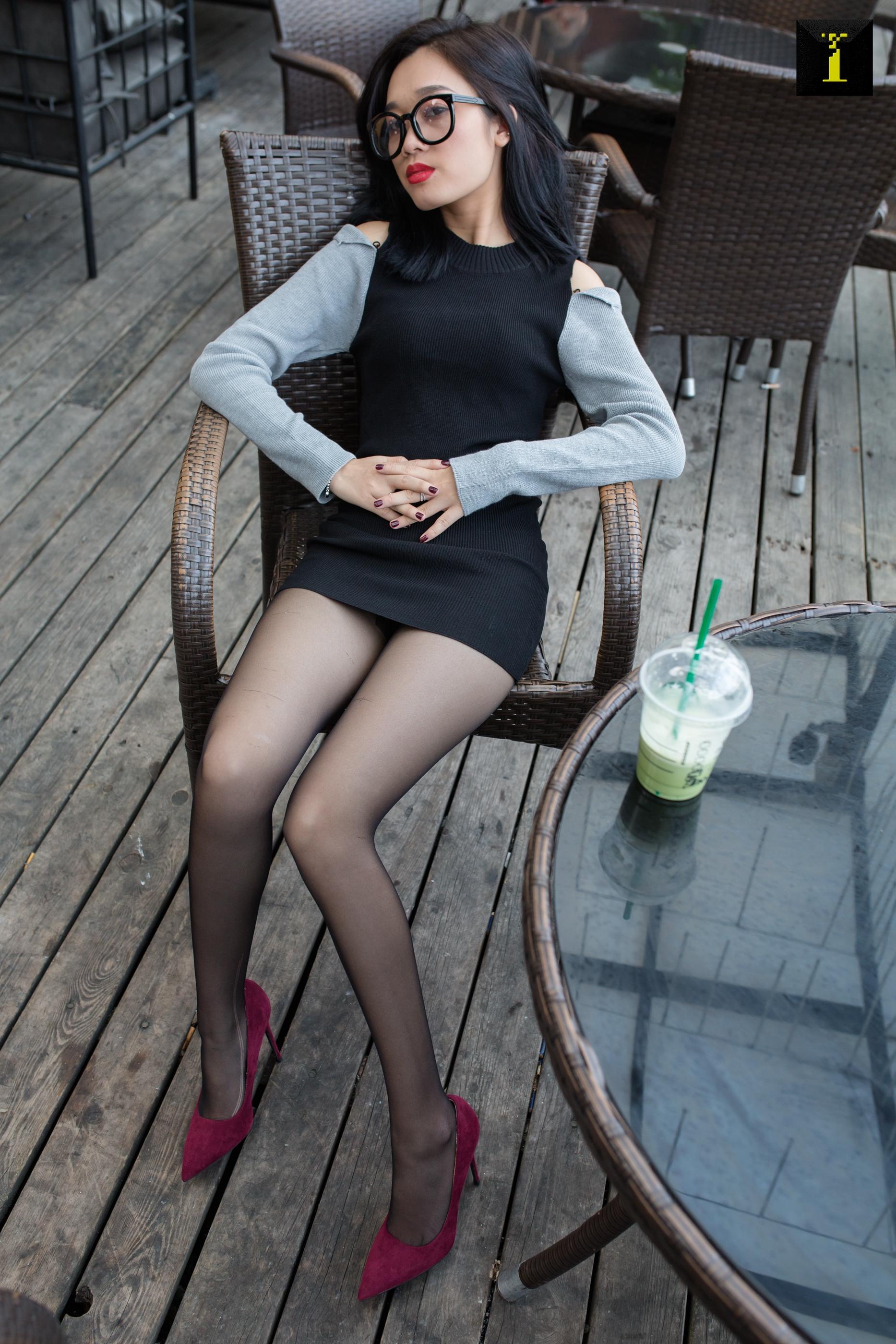 IESS异思趣向 2019.12.01 丝享家632：可乐 – 冬季专属绒面高跟