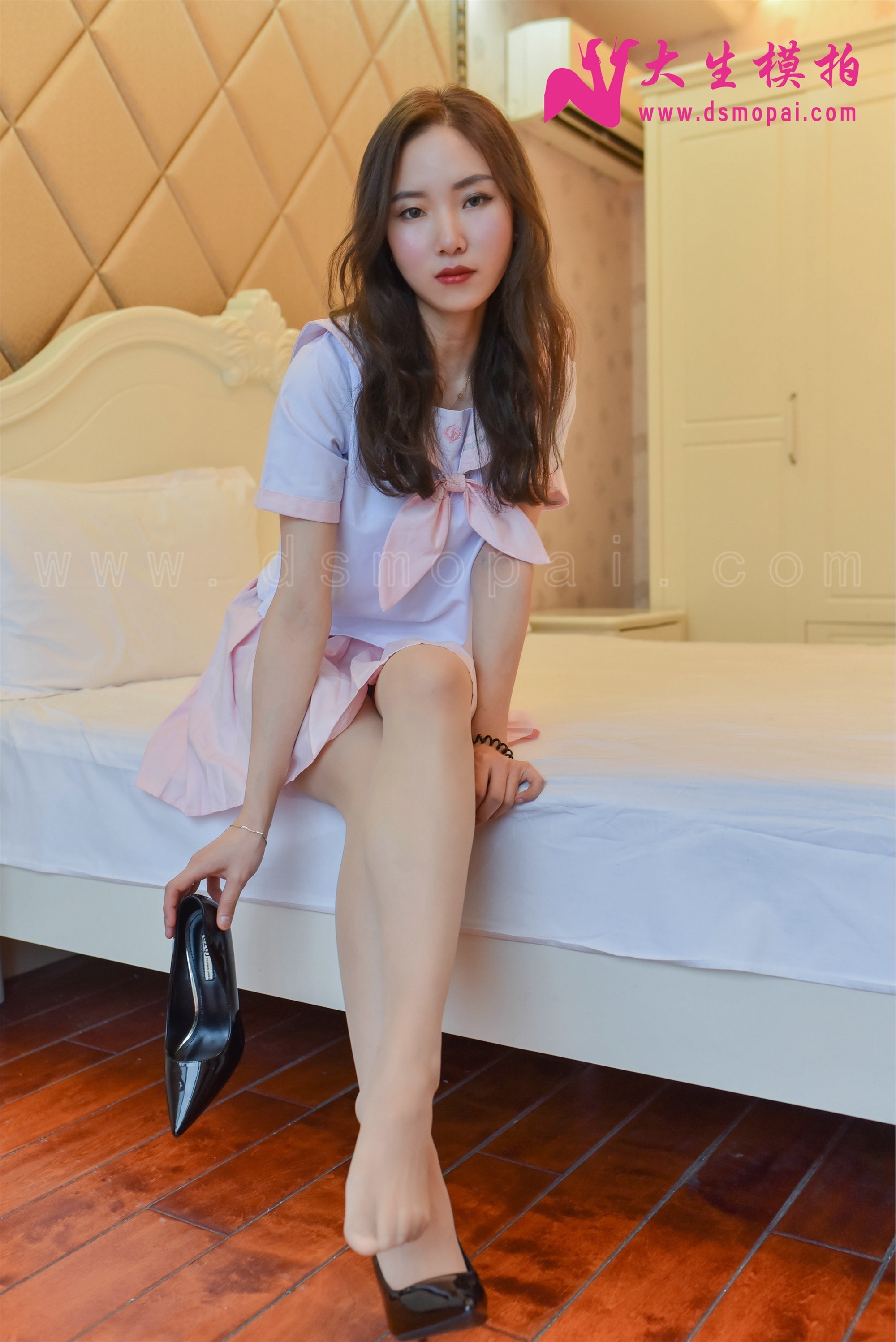 大生模拍 No.107 允儿 – 粉嫩学生装